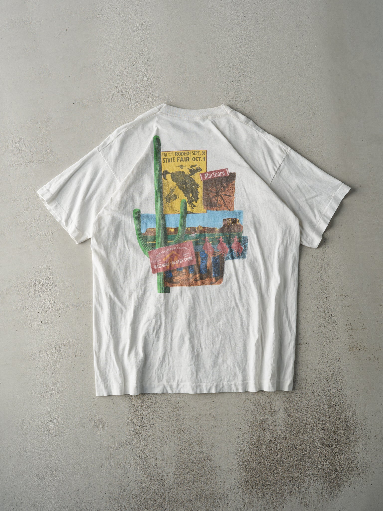 Vintage 90s White Marlboro Single Stitch Pocket Tee (L)