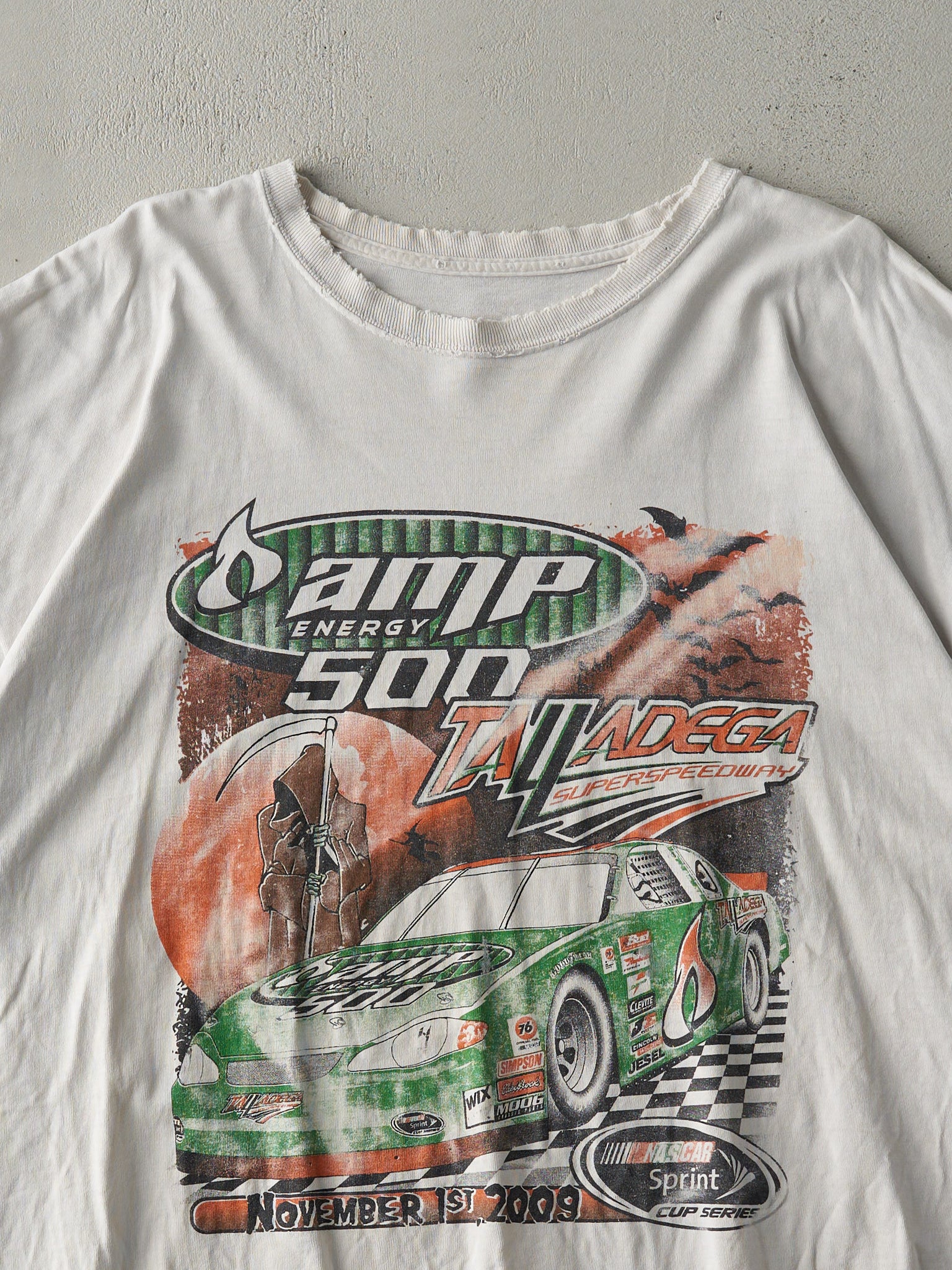 Vintage 09' White AMP 500 Energy Nascar Racing Tee (L)