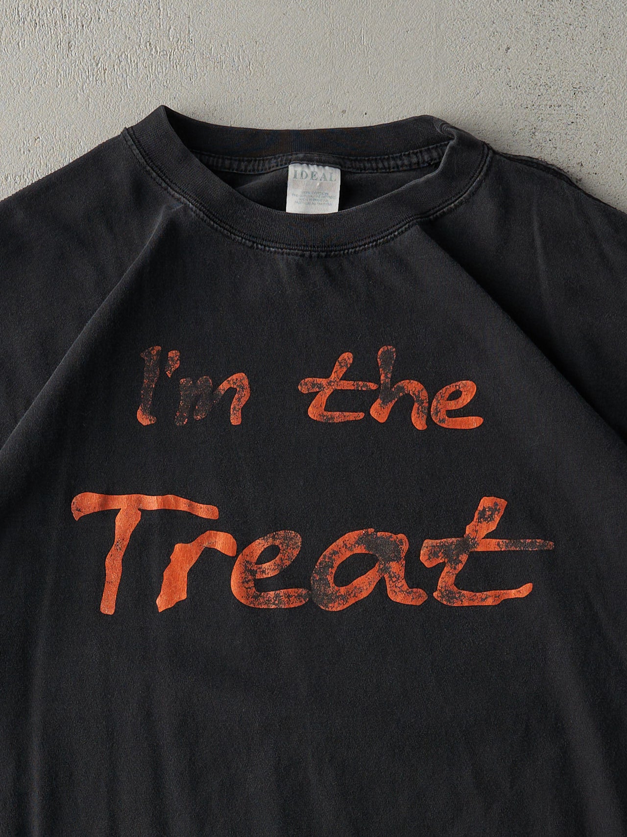 Vintage 90s Faded Black "I'm the Treat" Tee (L)