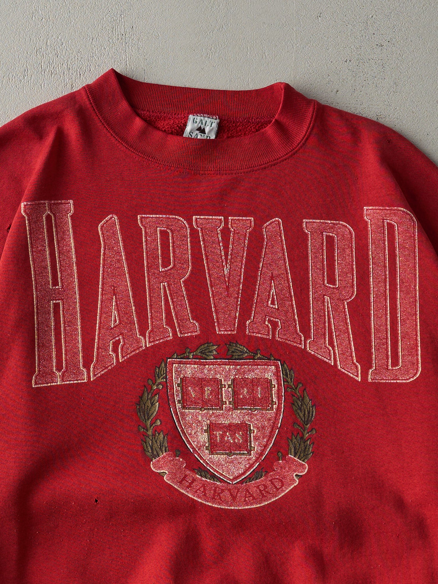 Vintage 90s Faded Red Harvard University Emblem Crewneck (L)