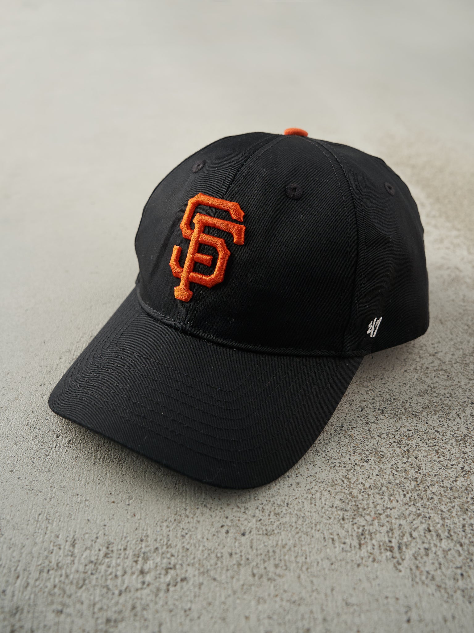 Vintage Y2K Black Embroidered San Francisco Giants Snapback Hat