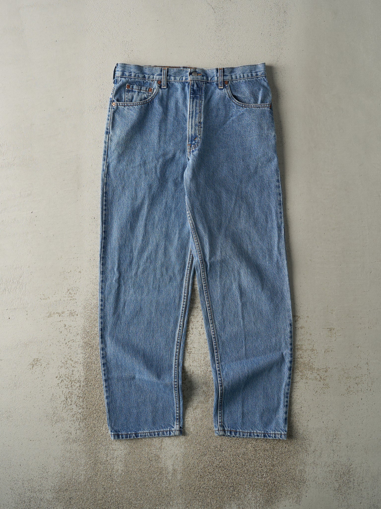 Vintage 90s Light Wash Levi's 550 Jeans (35.5x32)