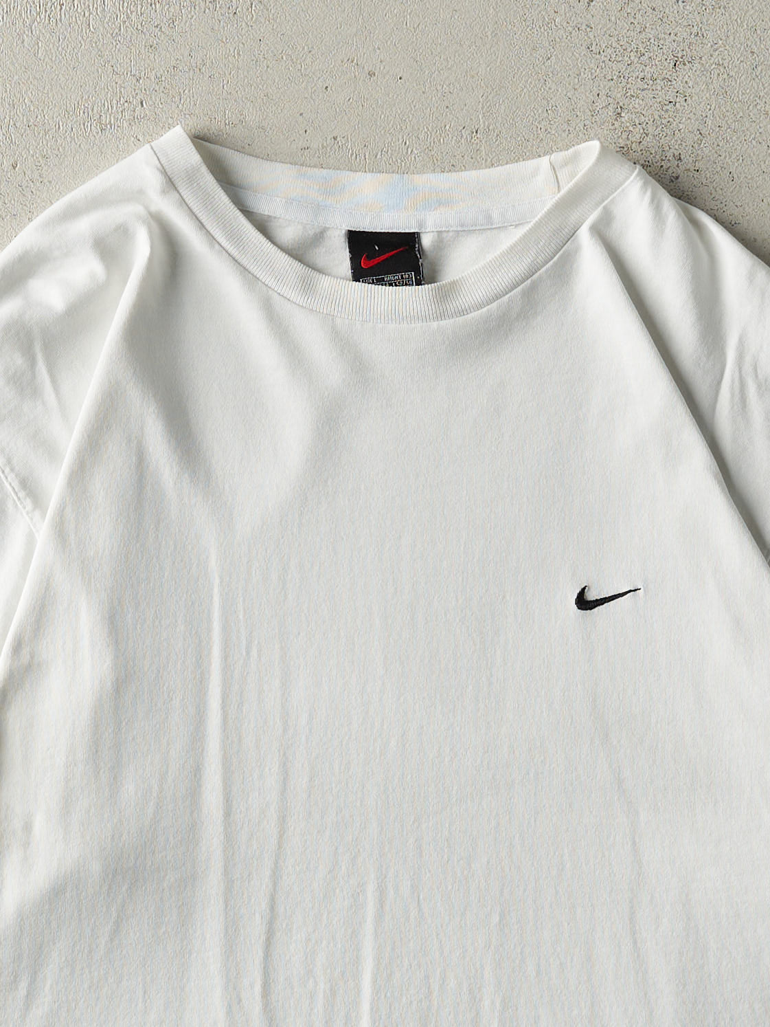 Vintage 90s White Embroidered Nike Swoosh Tee (M/L)