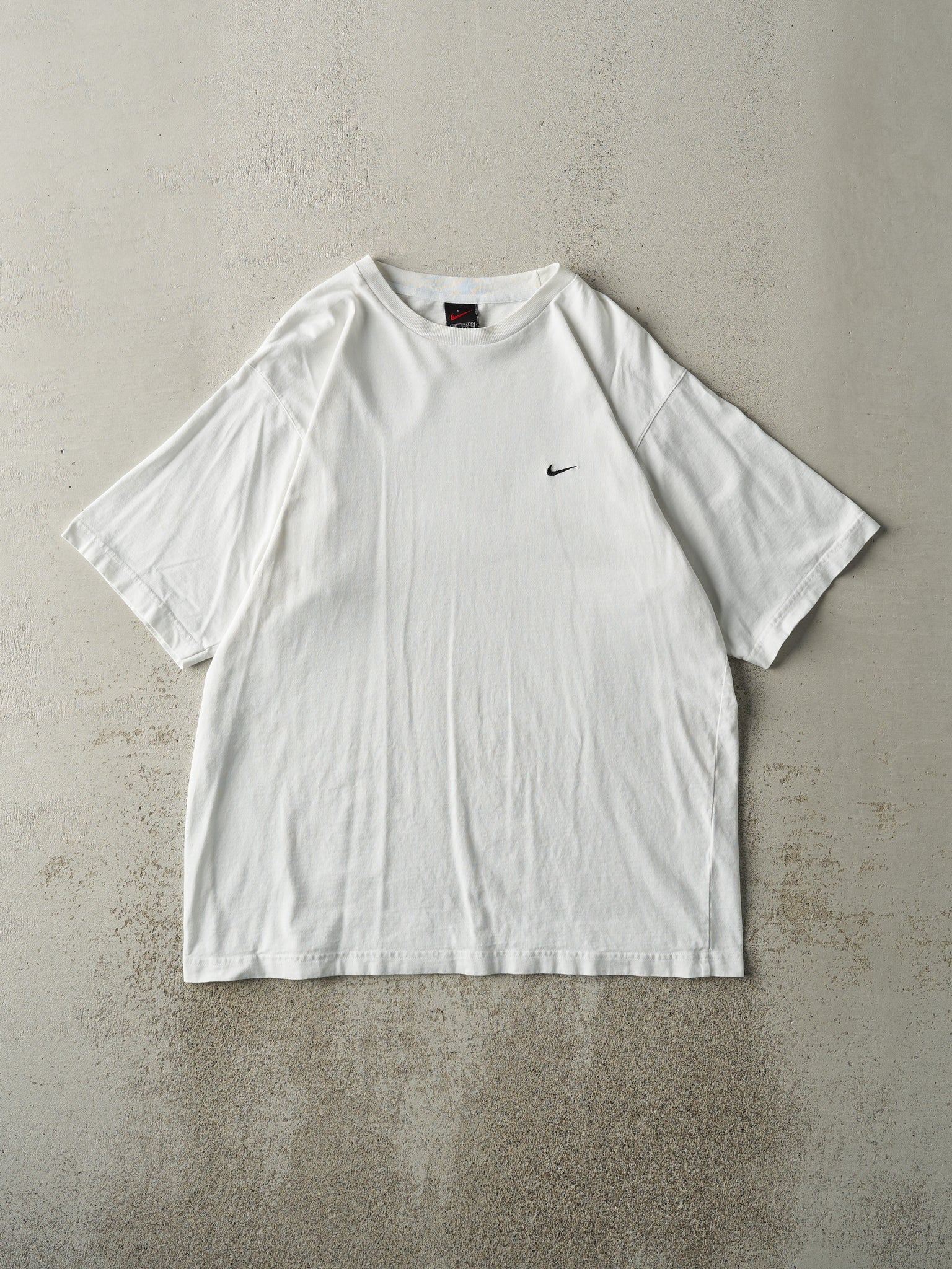 Vintage 90s White Embroidered Nike Swoosh Tee (M/L)