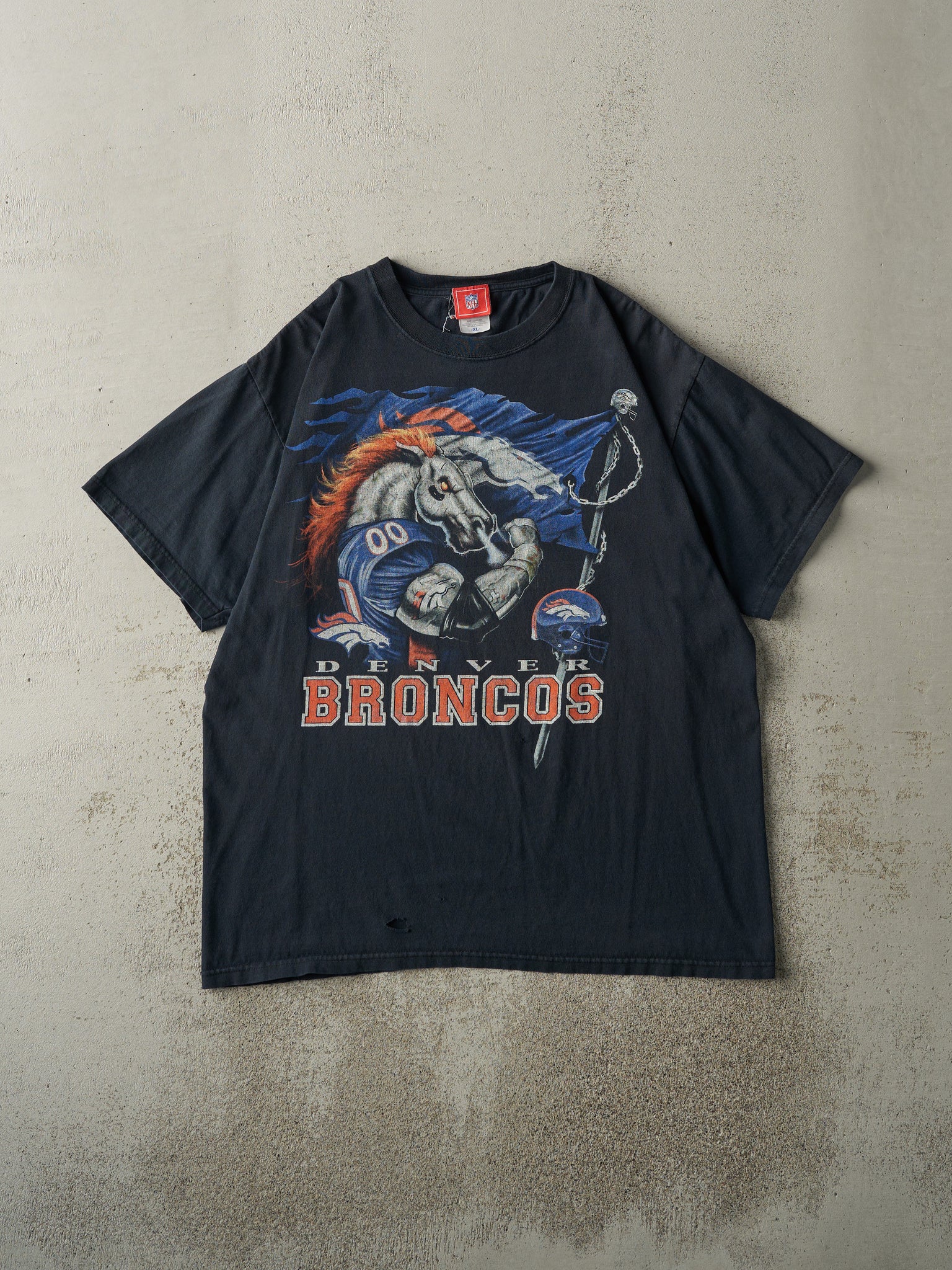 Vintage 90s Black Denver Broncos Tee (L)