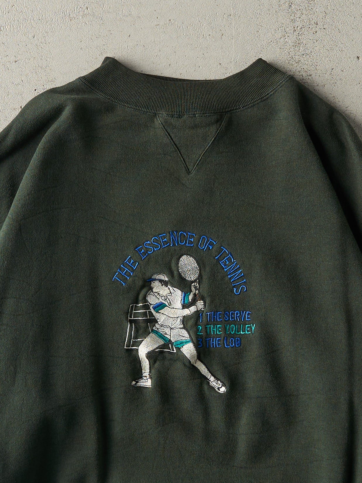 Vintage 90s Green Embroidered Essence of Tennis Crewneck (L)