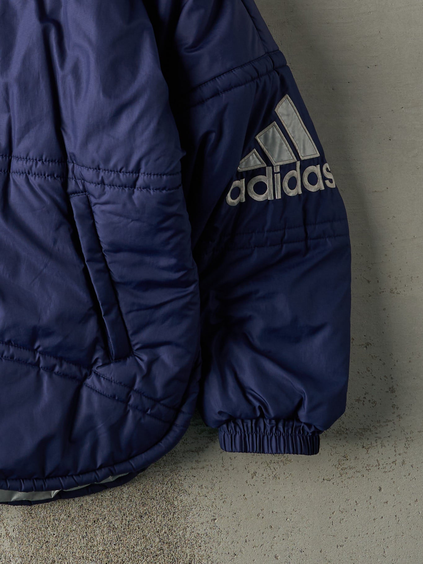 Vintage 90s Navy Blue Embroidered Adidas Puffer Winter Jacket (L/XL)