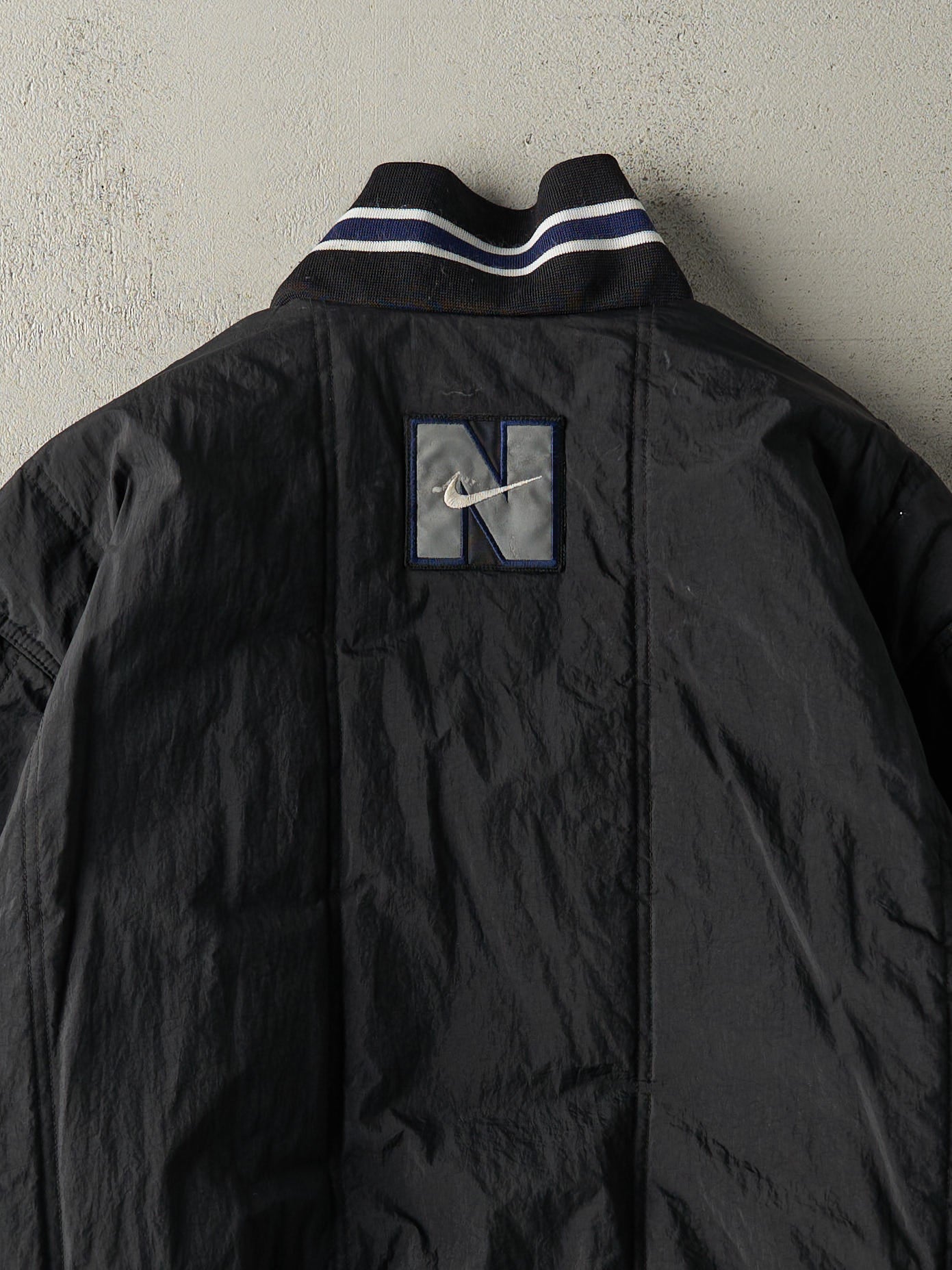 Vintage 90s Navy Blue & Black Reversible Nike Puffer Jacket (L/XL)