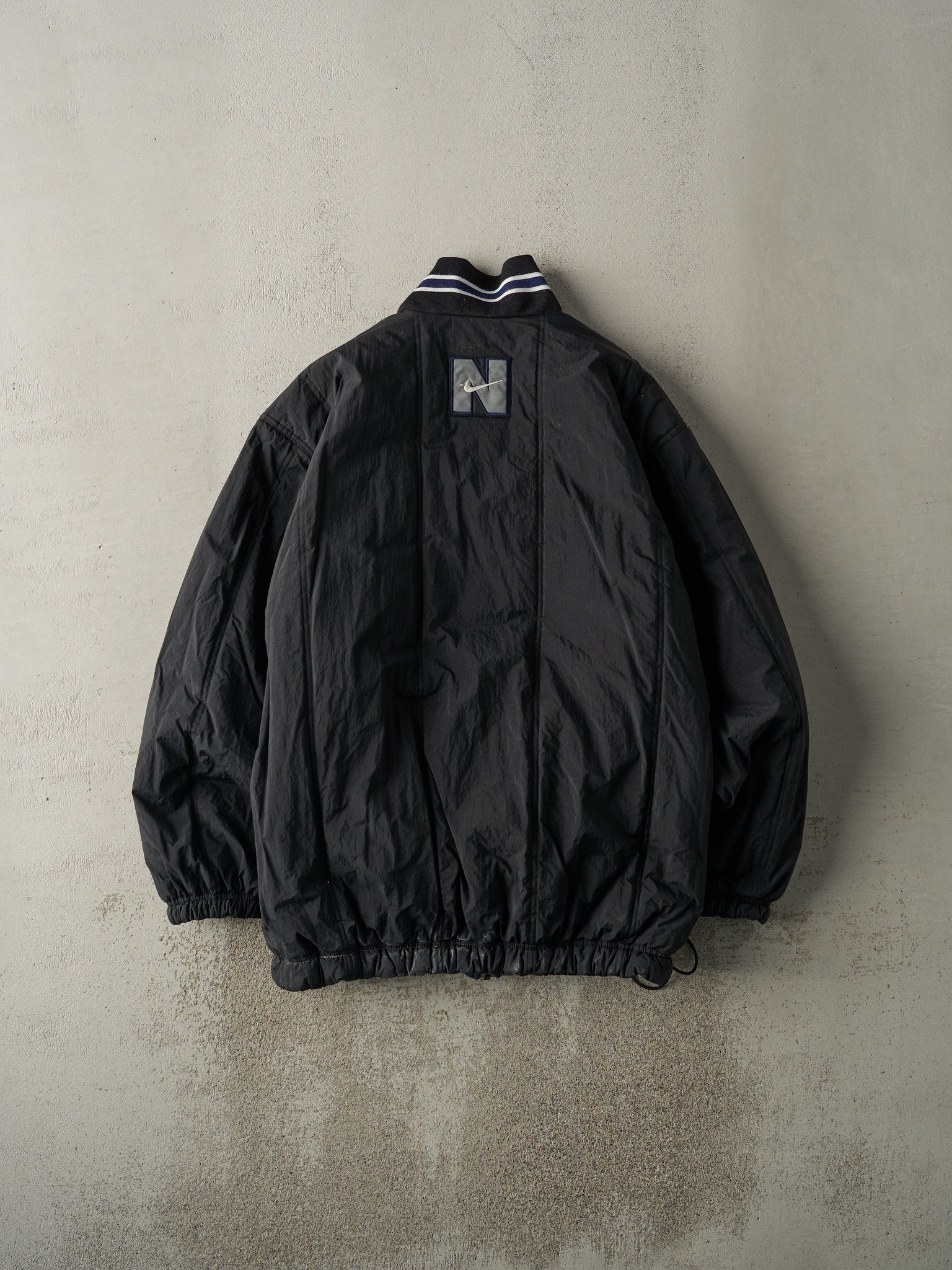 Vintage 90s Navy Blue & Black Reversible Nike Puffer Jacket (L/XL)