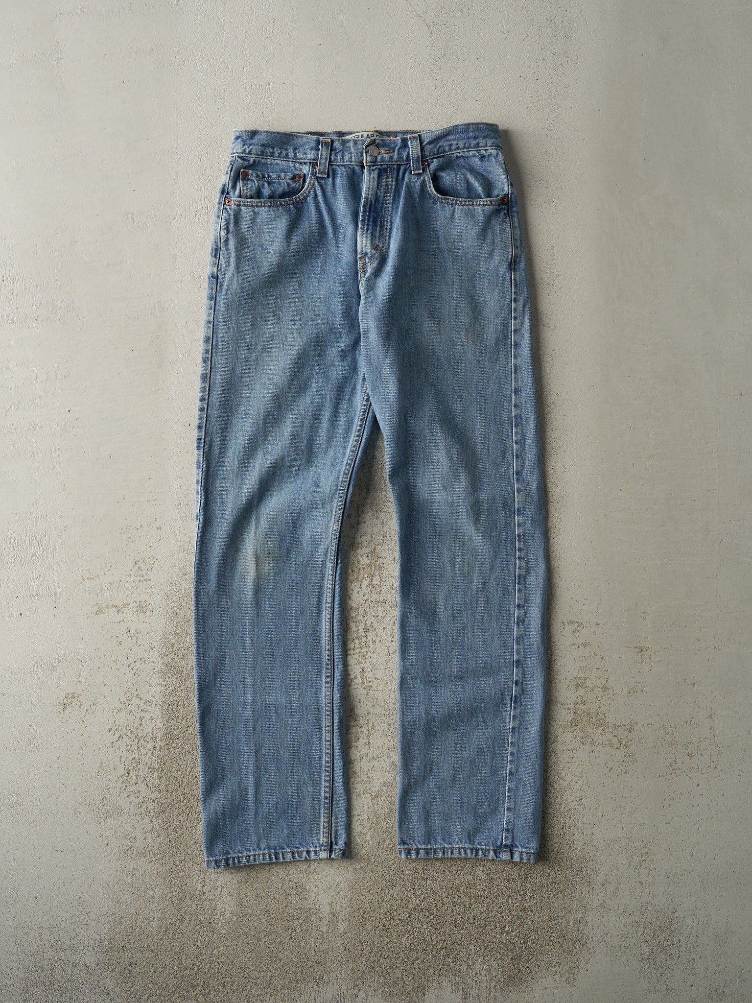 Vintage Y2K Light Wash Levi's 505 Jeans (32x33)