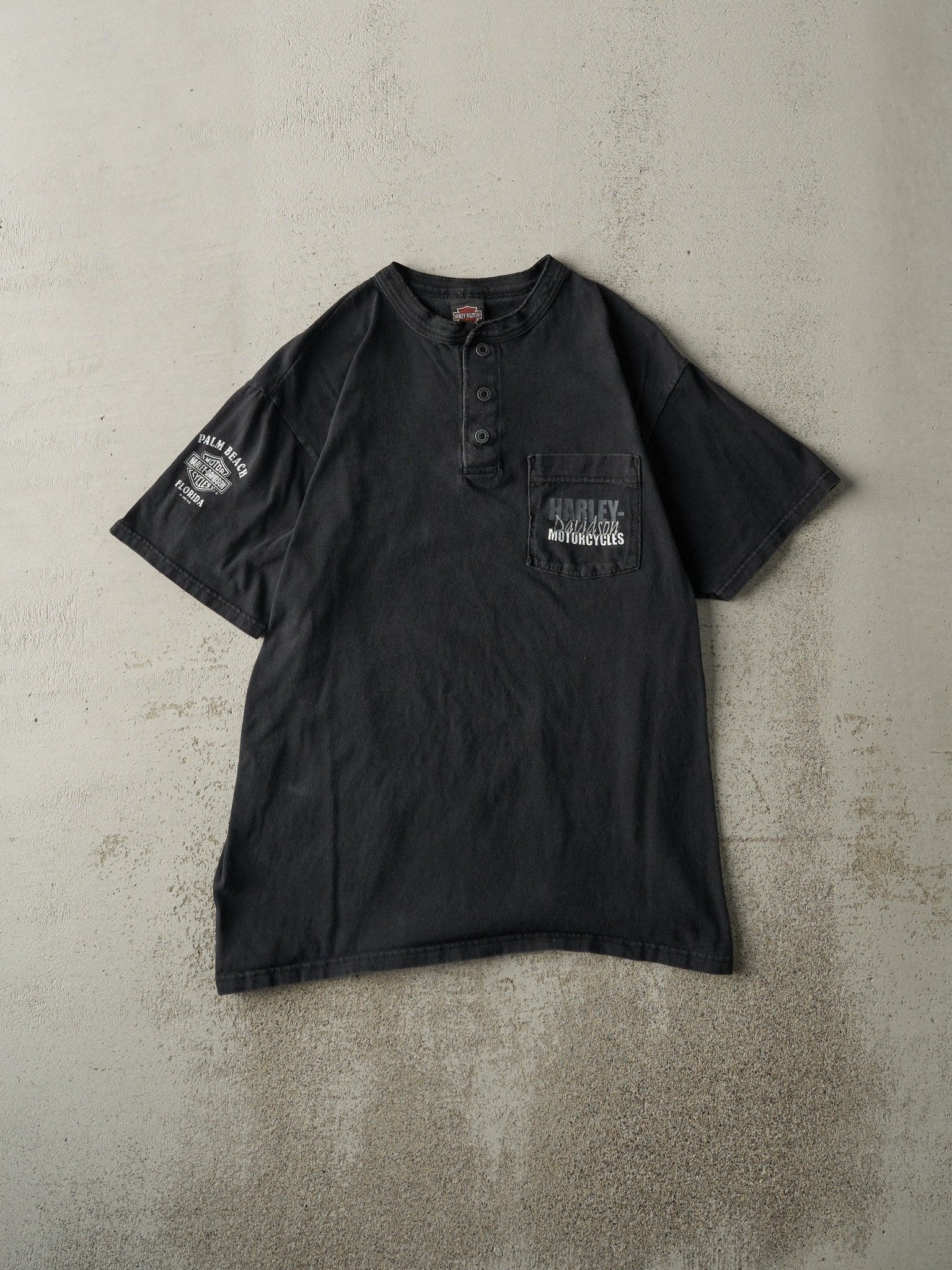 Vintage 98' Black Palm Beach FL Harley Davidson Quarter Button Pocket Tee (S/M)