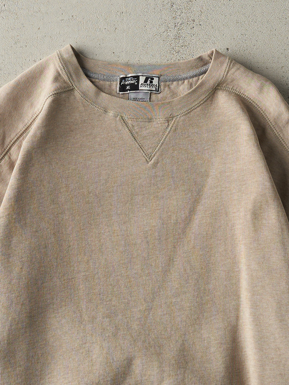 Vintage Y2K Beige Russell Athletic Blank Crewneck (L/XL)