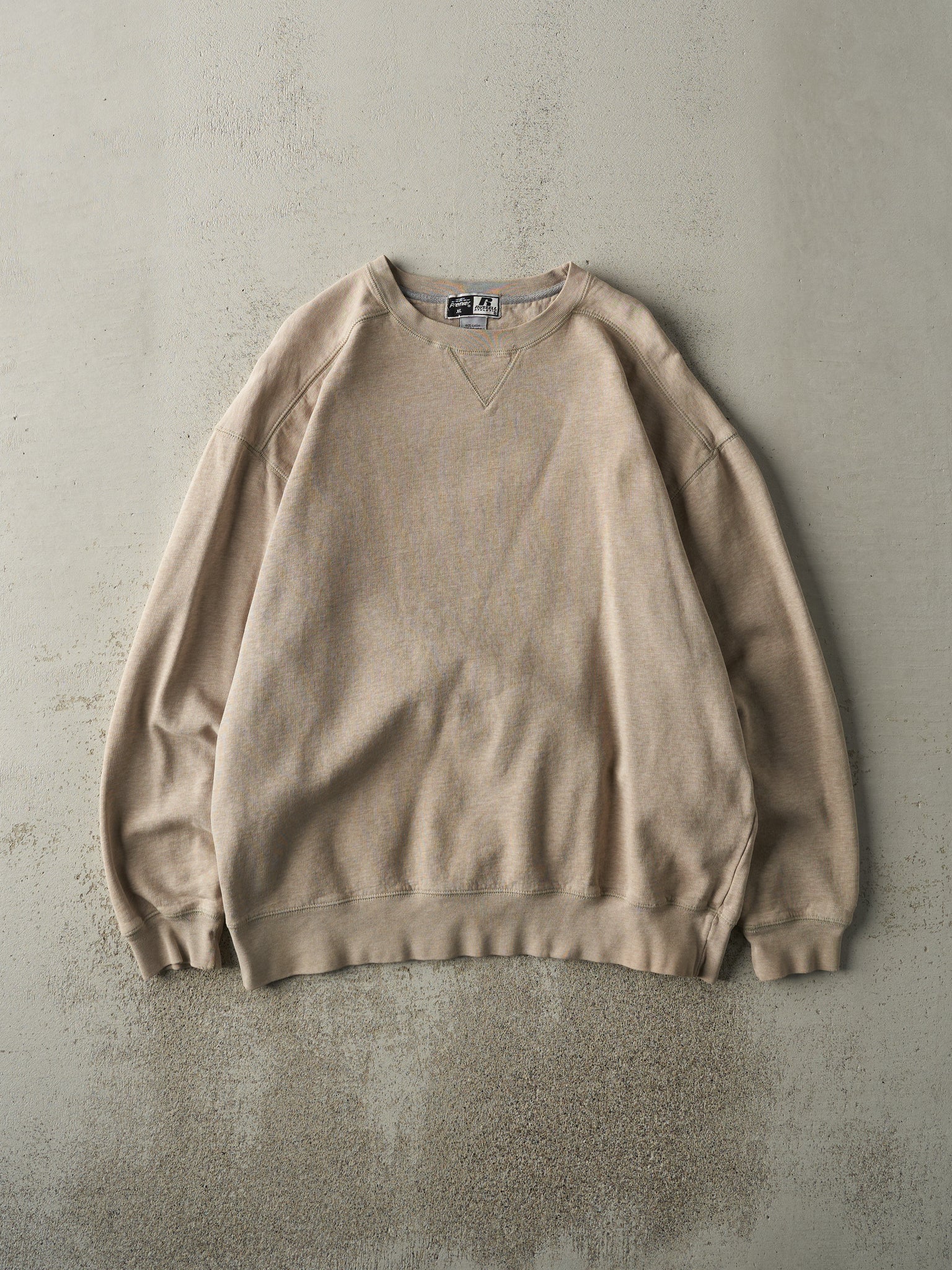 Vintage Y2K Beige Russell Athletic Blank Crewneck (L/XL)