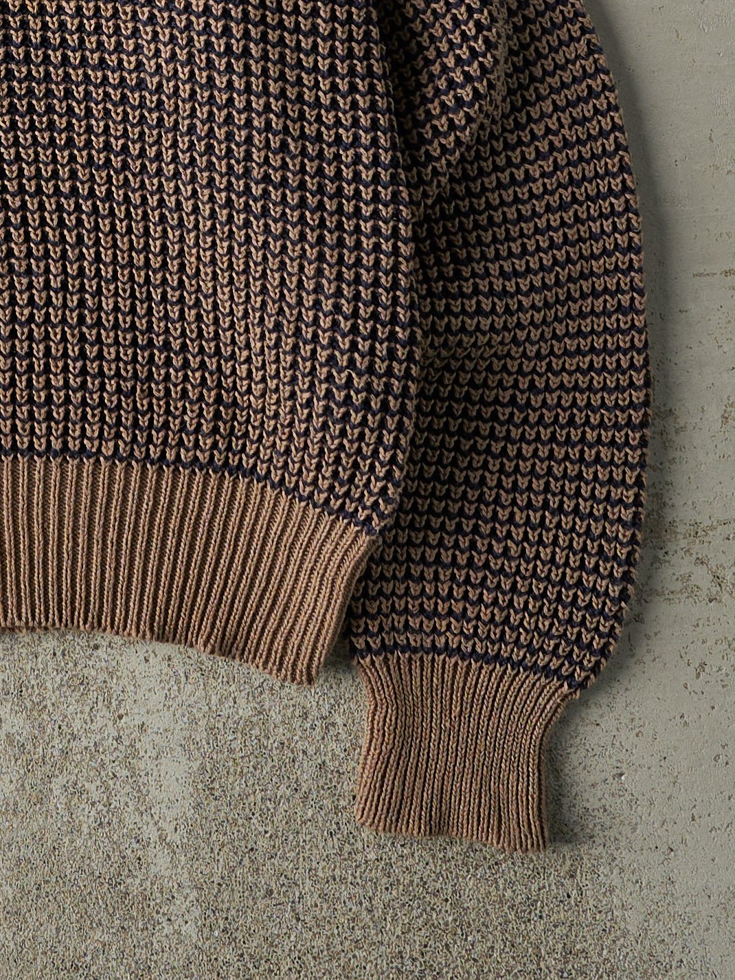 Vintage Y2K Beige & Navy Textured Knit Pullover (M)