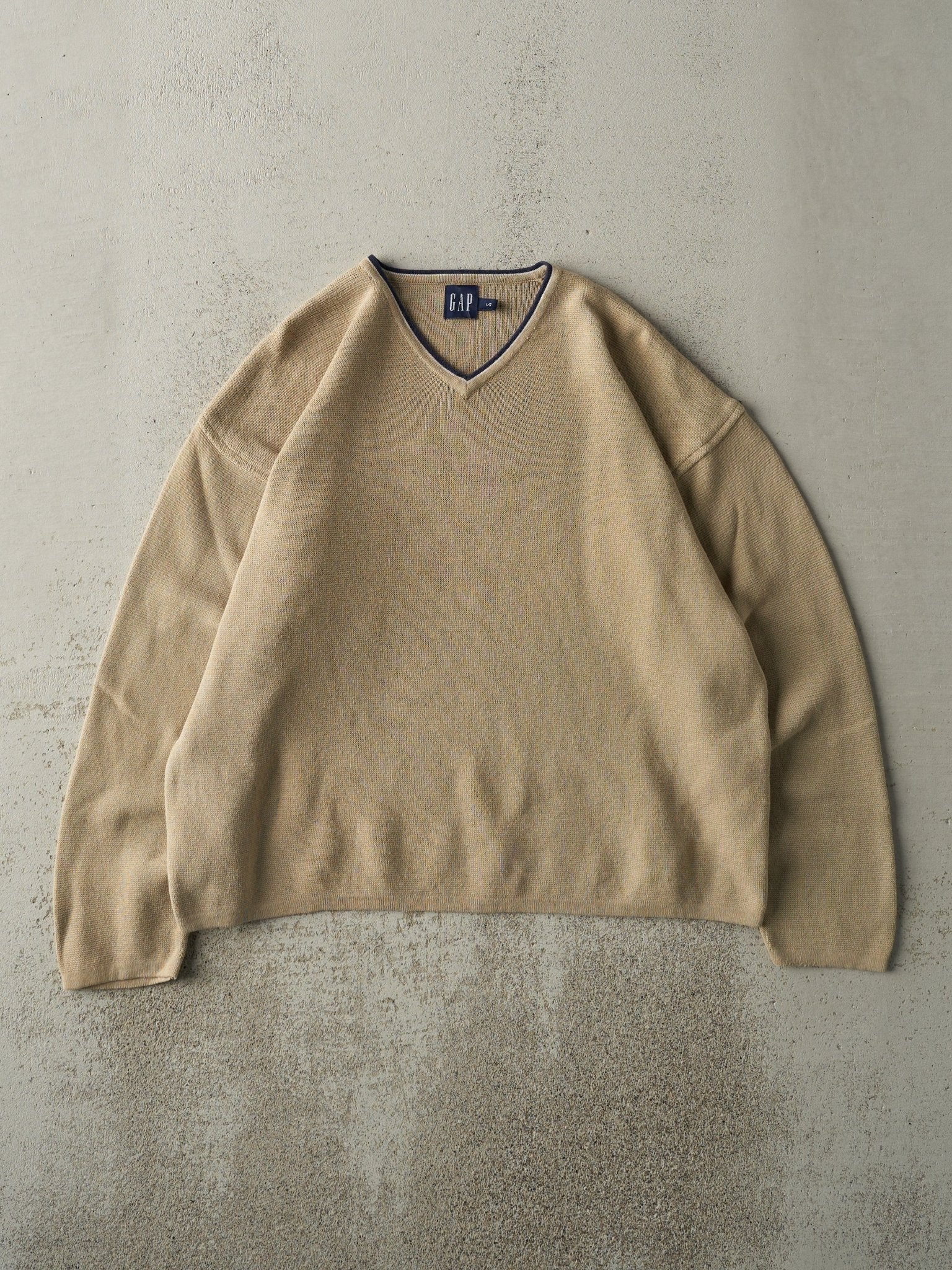 Vintage 90s Beige Gap V Neck Knit Pullover (L)