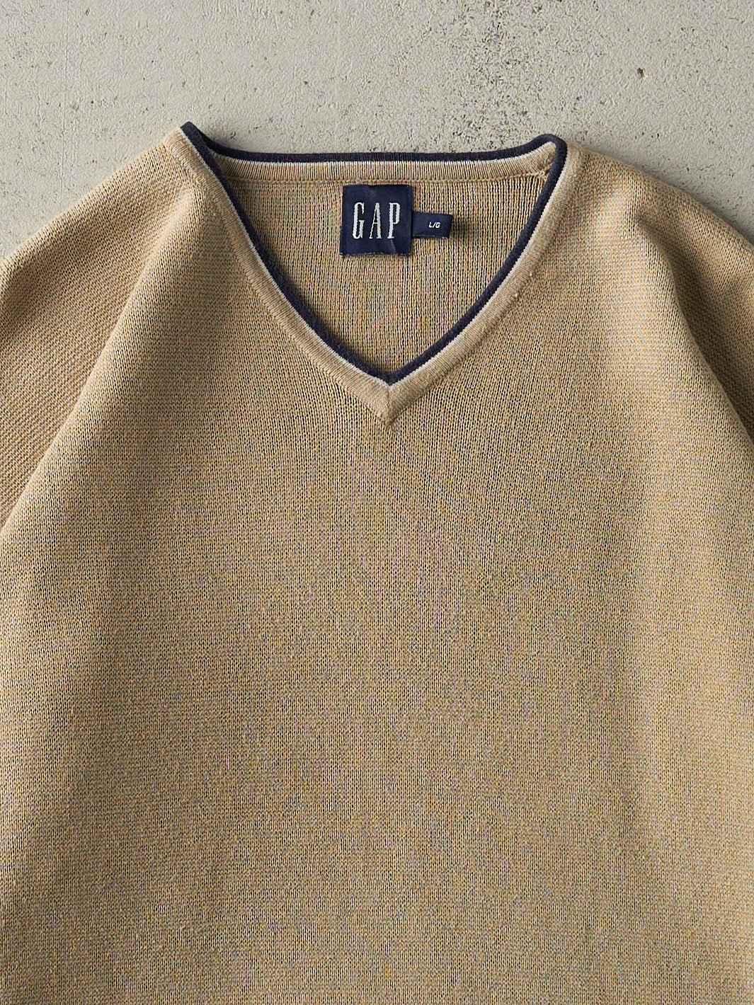 Vintage 90s Beige Gap V Neck Knit Pullover (L)