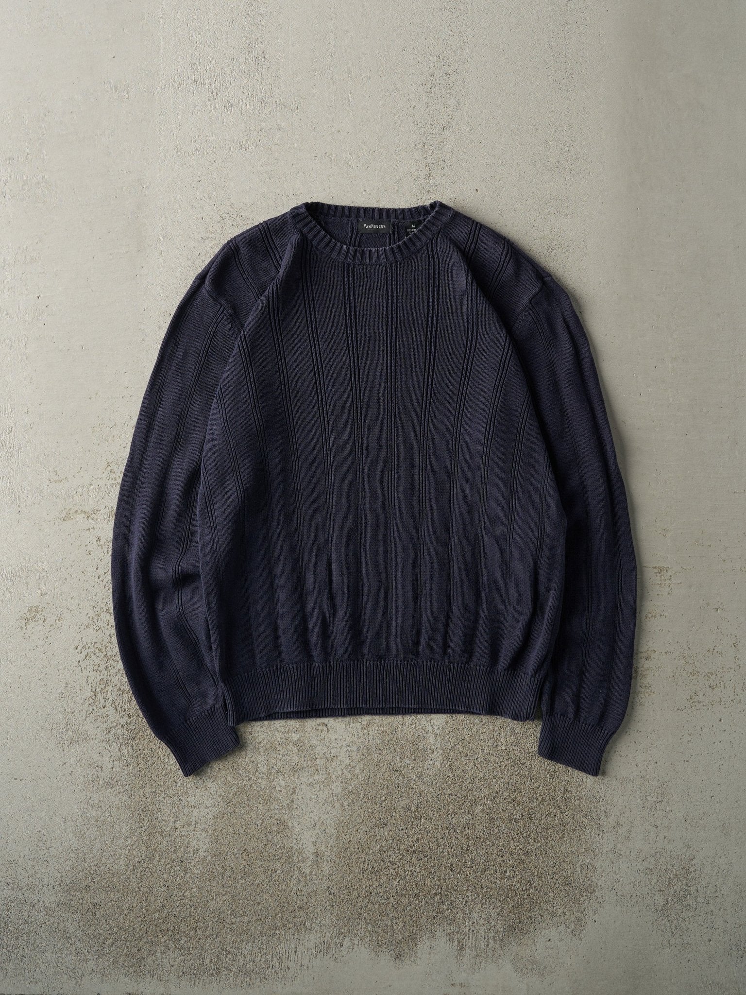 Vintage Y2K Navy Blue Knit Pullover (M/L)