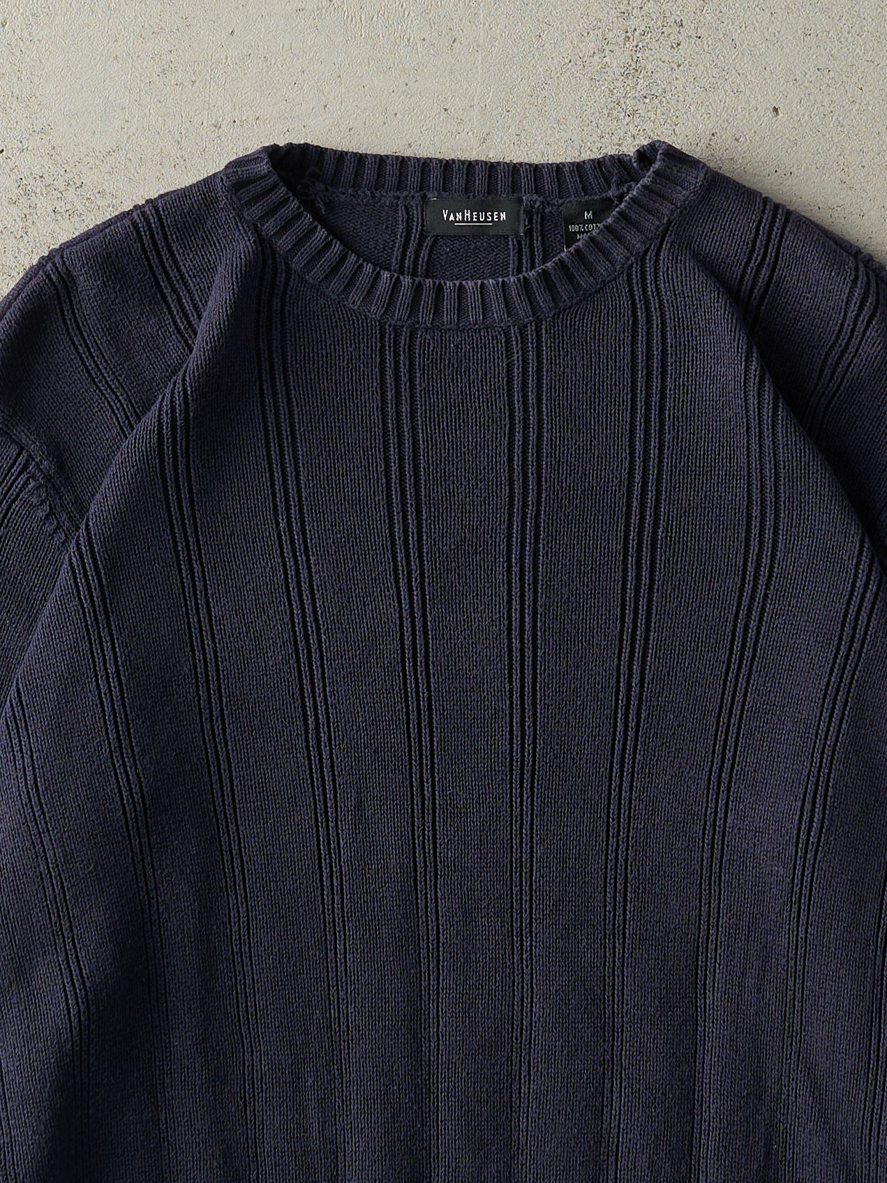 Vintage Y2K Navy Blue Knit Pullover (M/L)