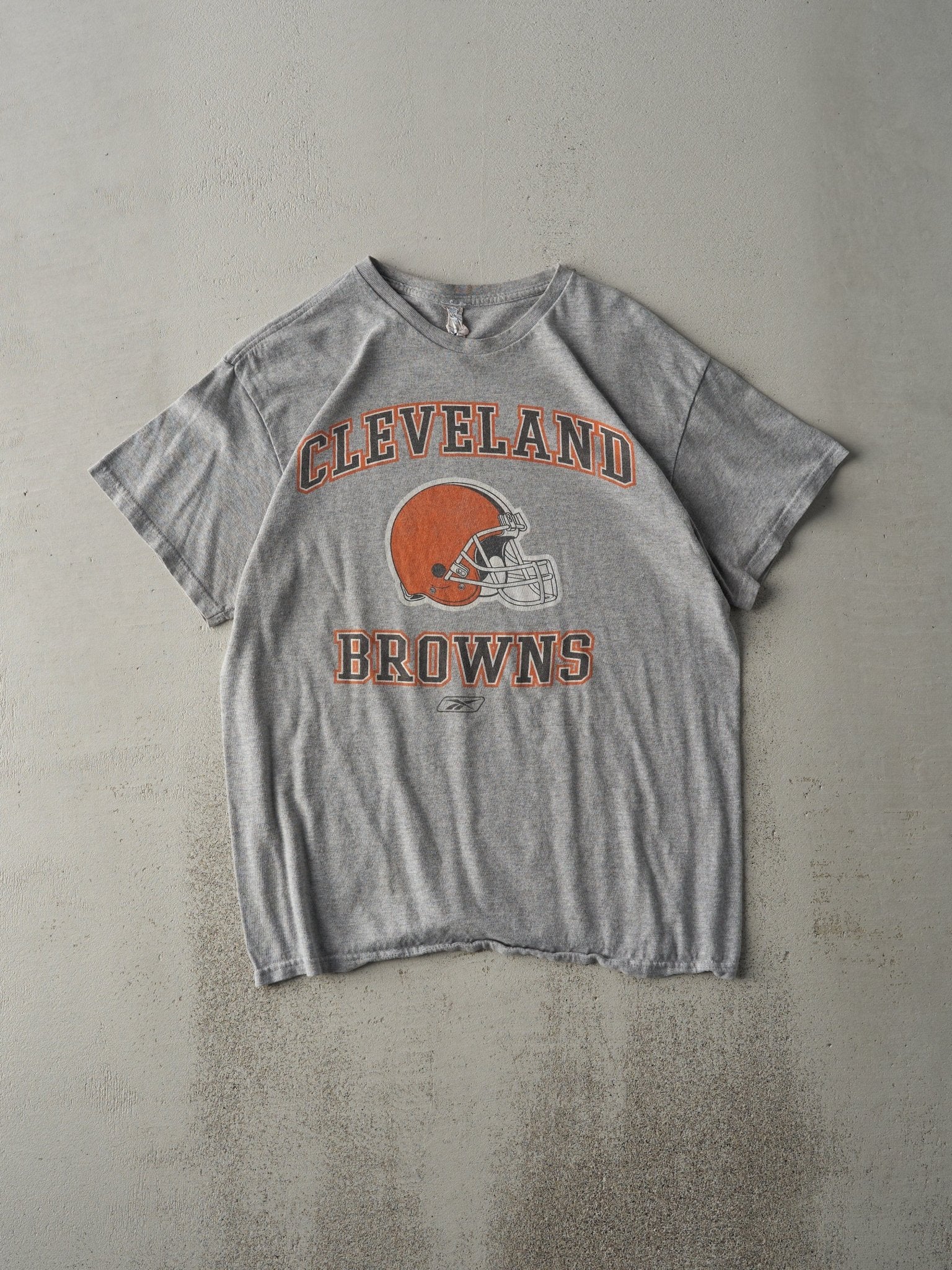 Vintage Y2K Grey Cleveland Browns Reebok Tee (M)