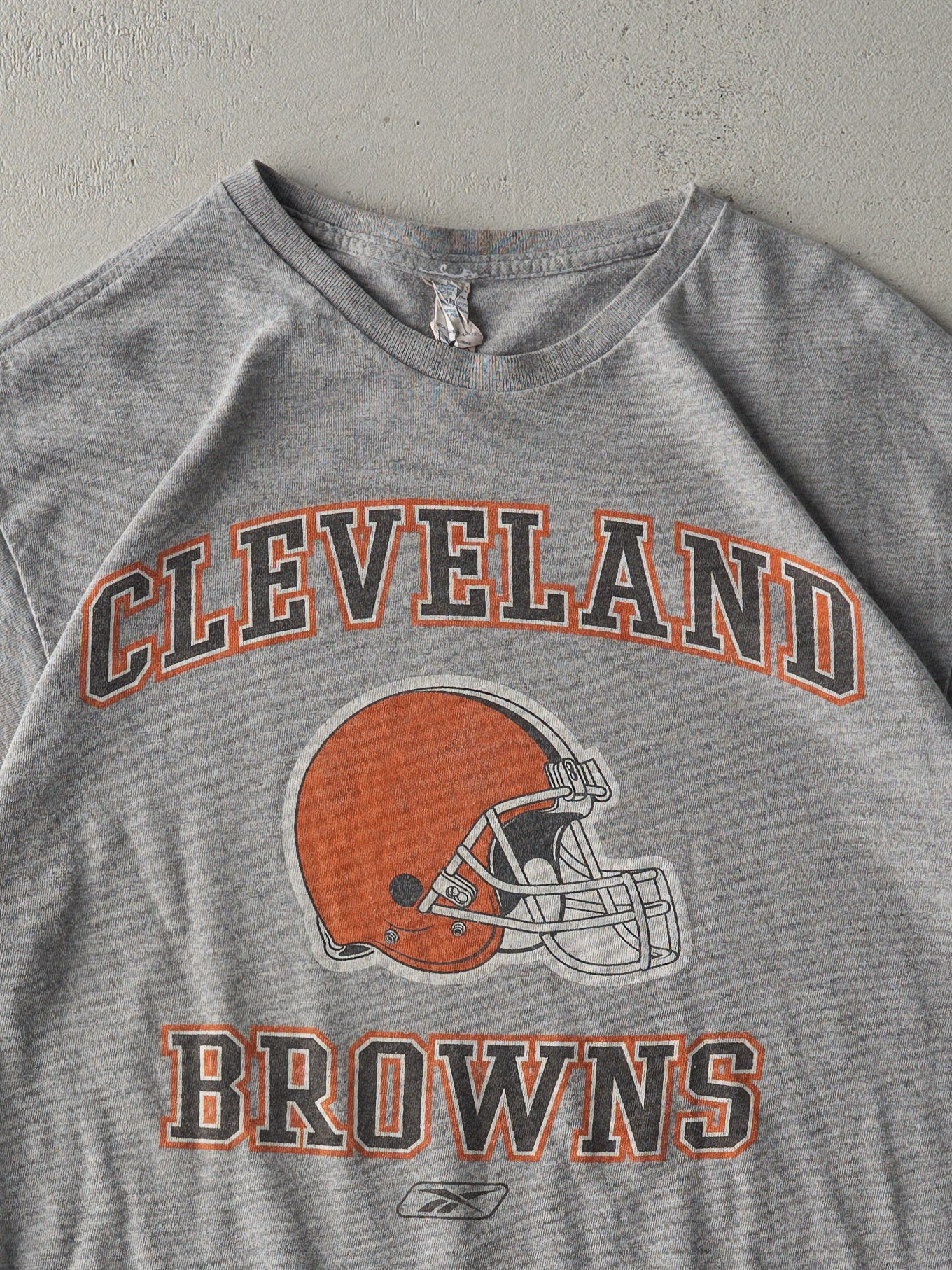 Vintage Y2K Grey Cleveland Browns Reebok Tee (M)