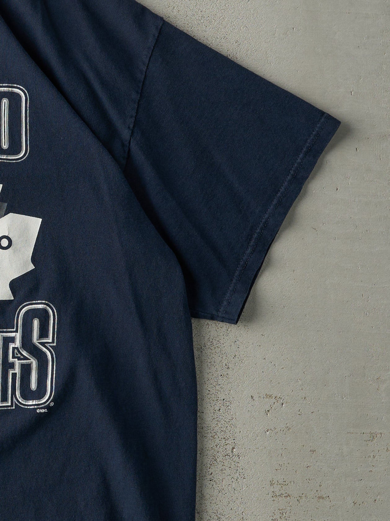 Vintage Y2K Navy Blue Toronto Maple Leafs Tee (L/XL)