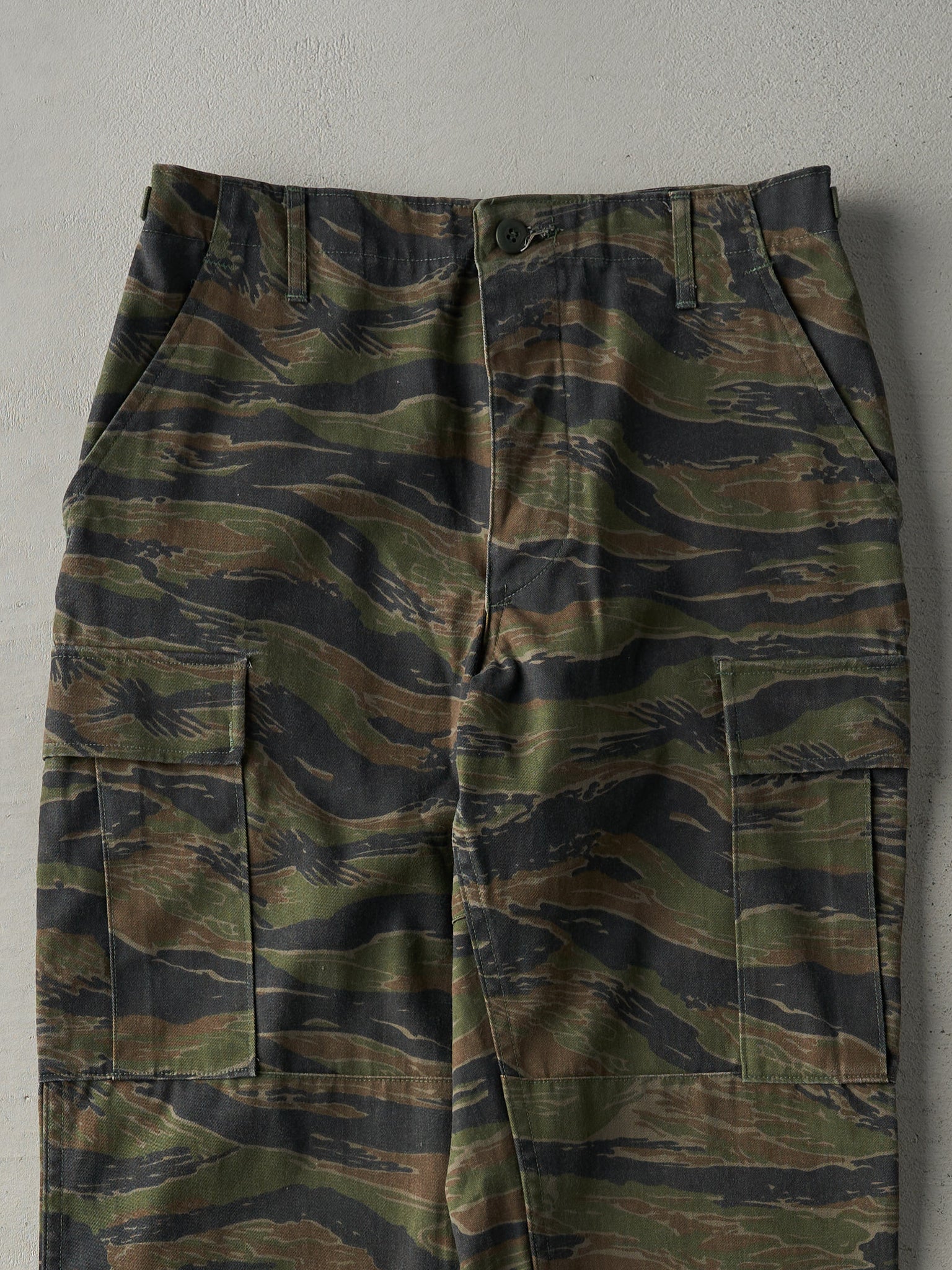 Vintage 90s Tiger Camo Double Knee Army Pants (31x31)