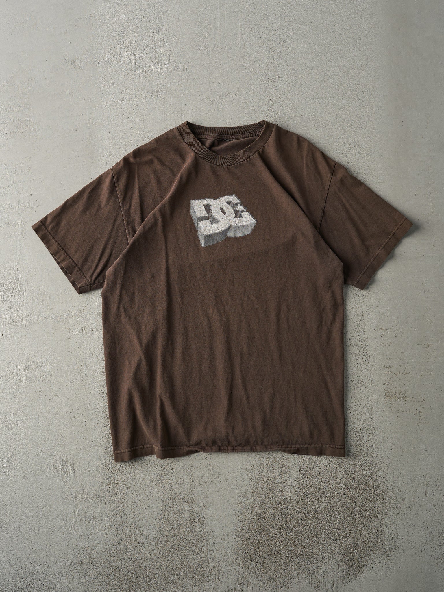 Vintage 90s Brown DC Shoes Logo Tee (M)