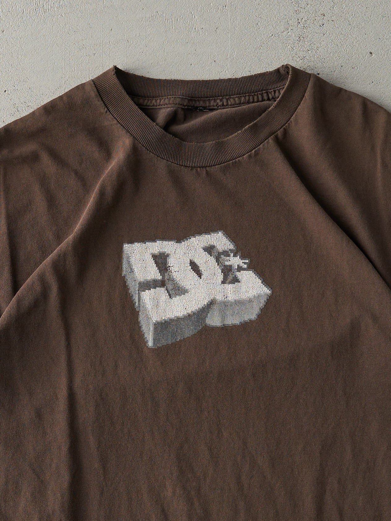 Vintage 90s Brown DC Shoes Logo Tee (M)