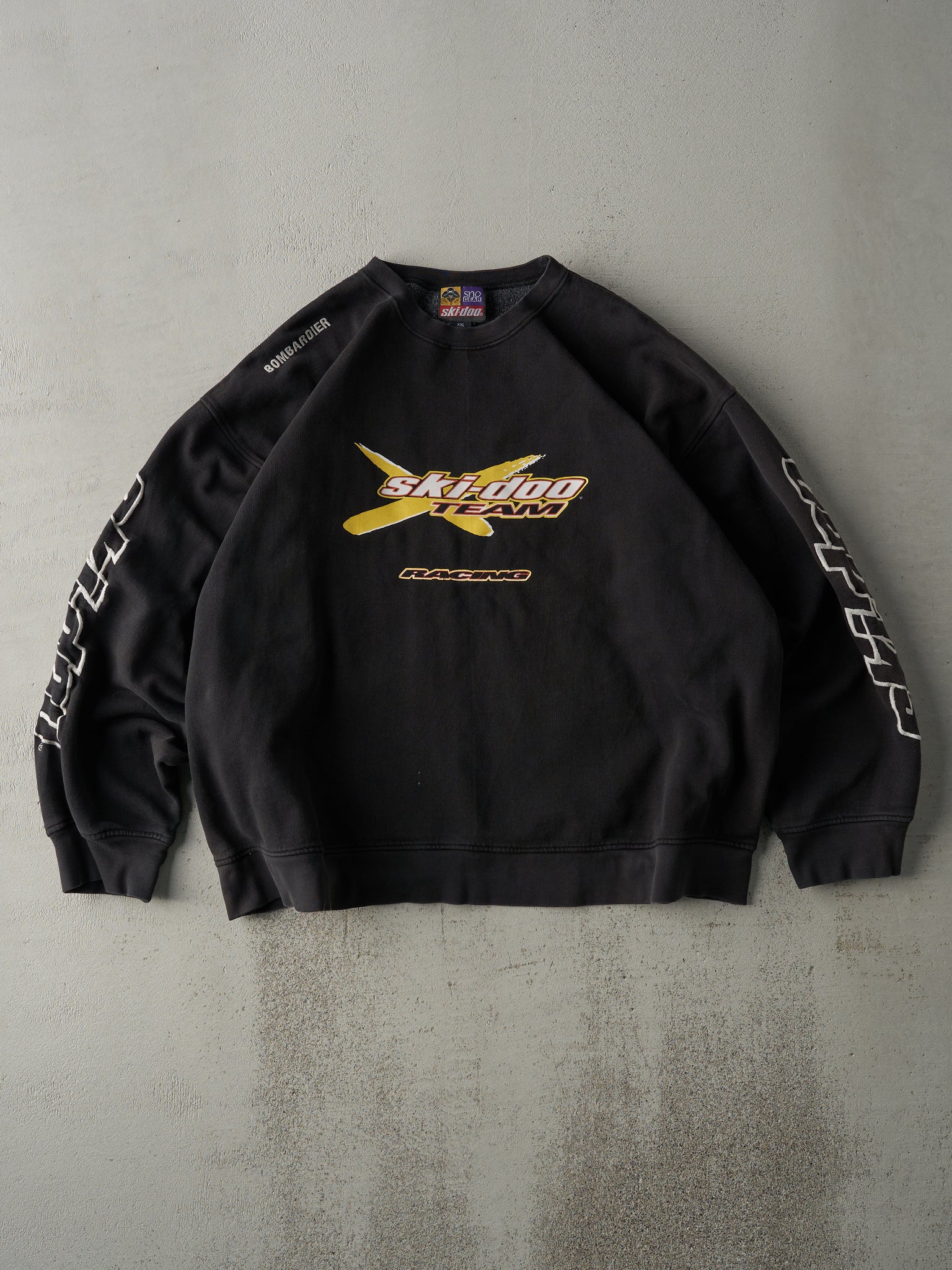 Vintage 90s Black Embroidered Ski-Doo Crewneck (XL)