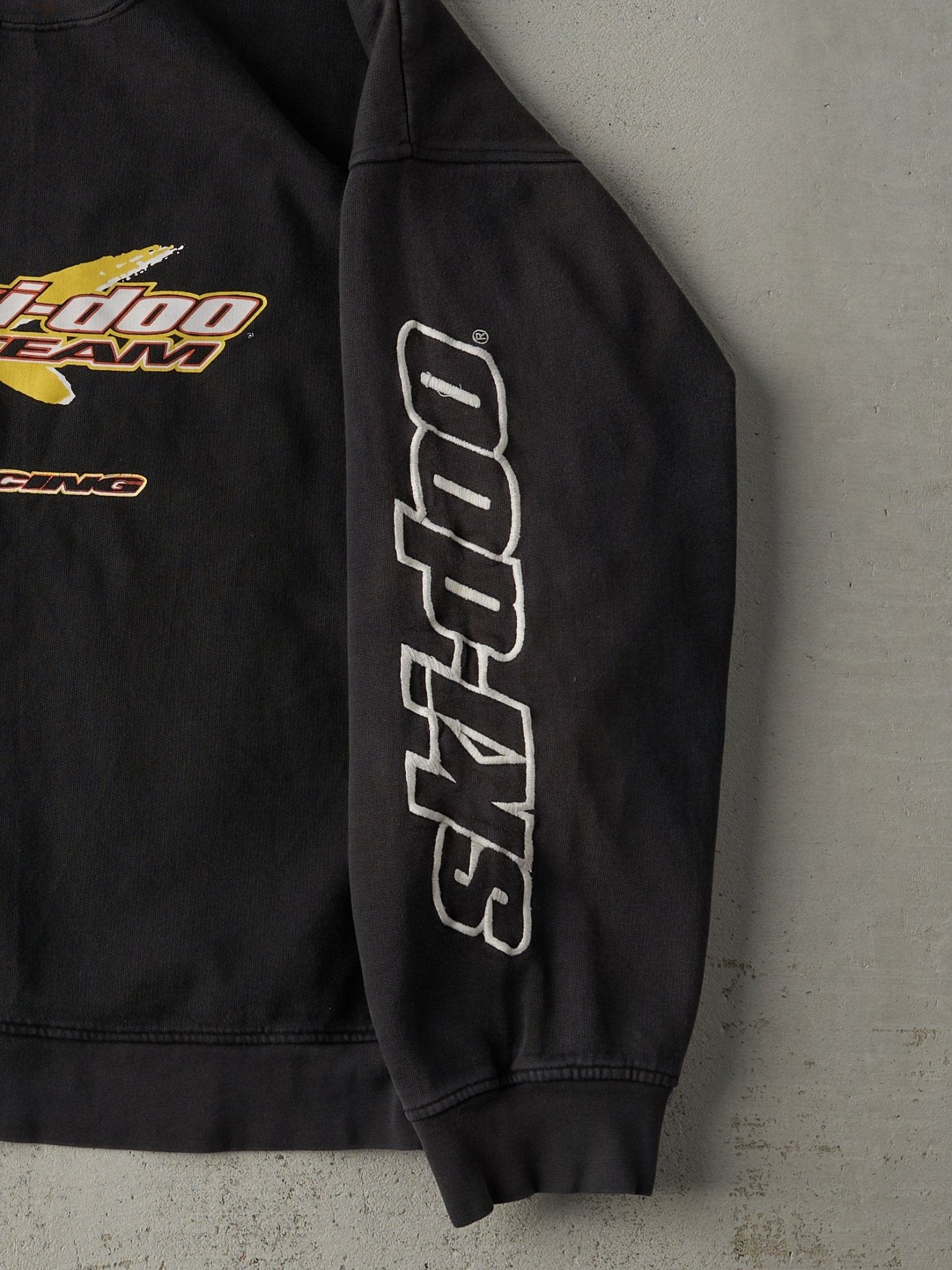 Vintage 90s Black Embroidered Ski-Doo Crewneck (XL)