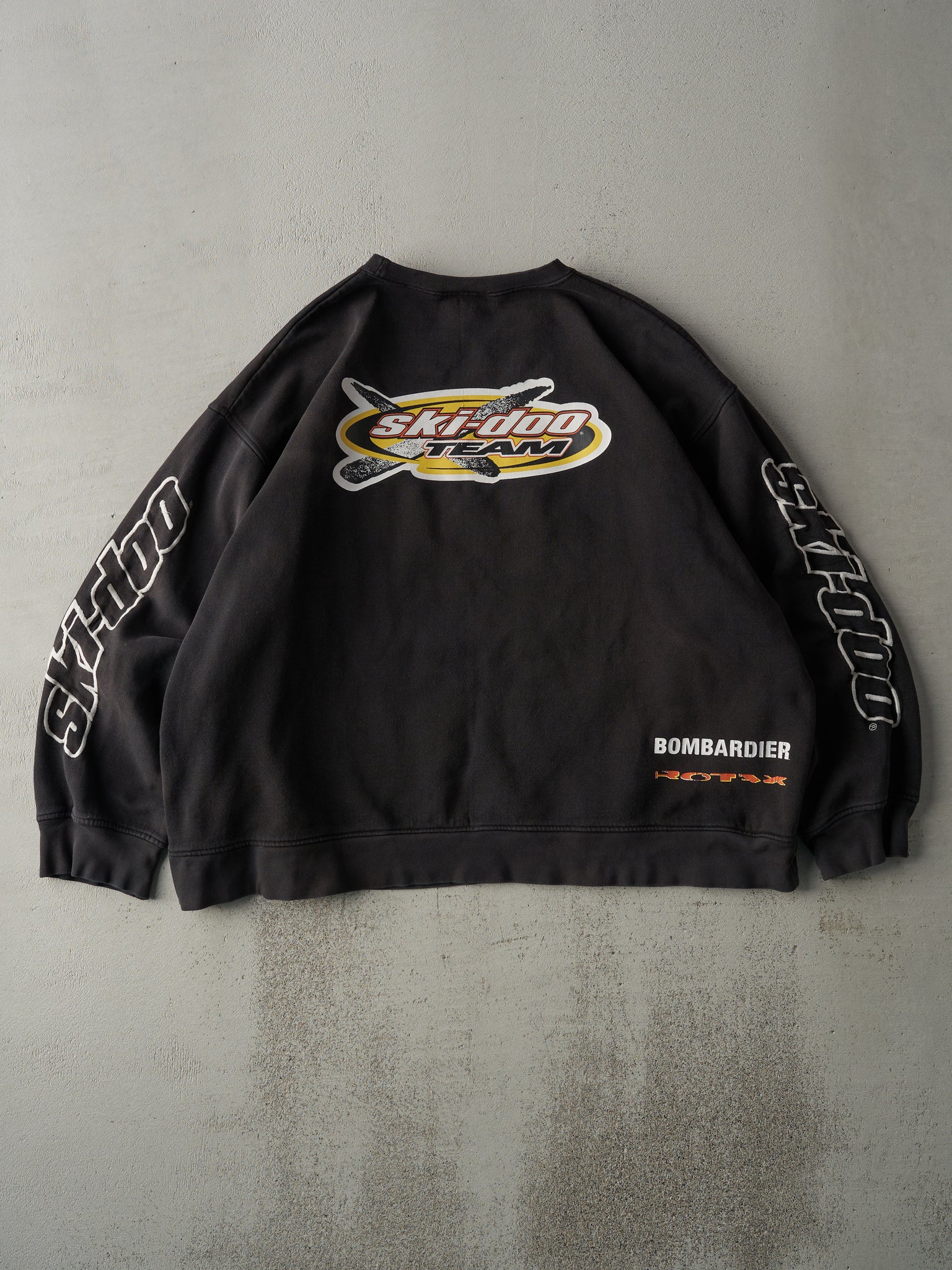 Vintage 90s Black Embroidered Ski-Doo Crewneck (XL)