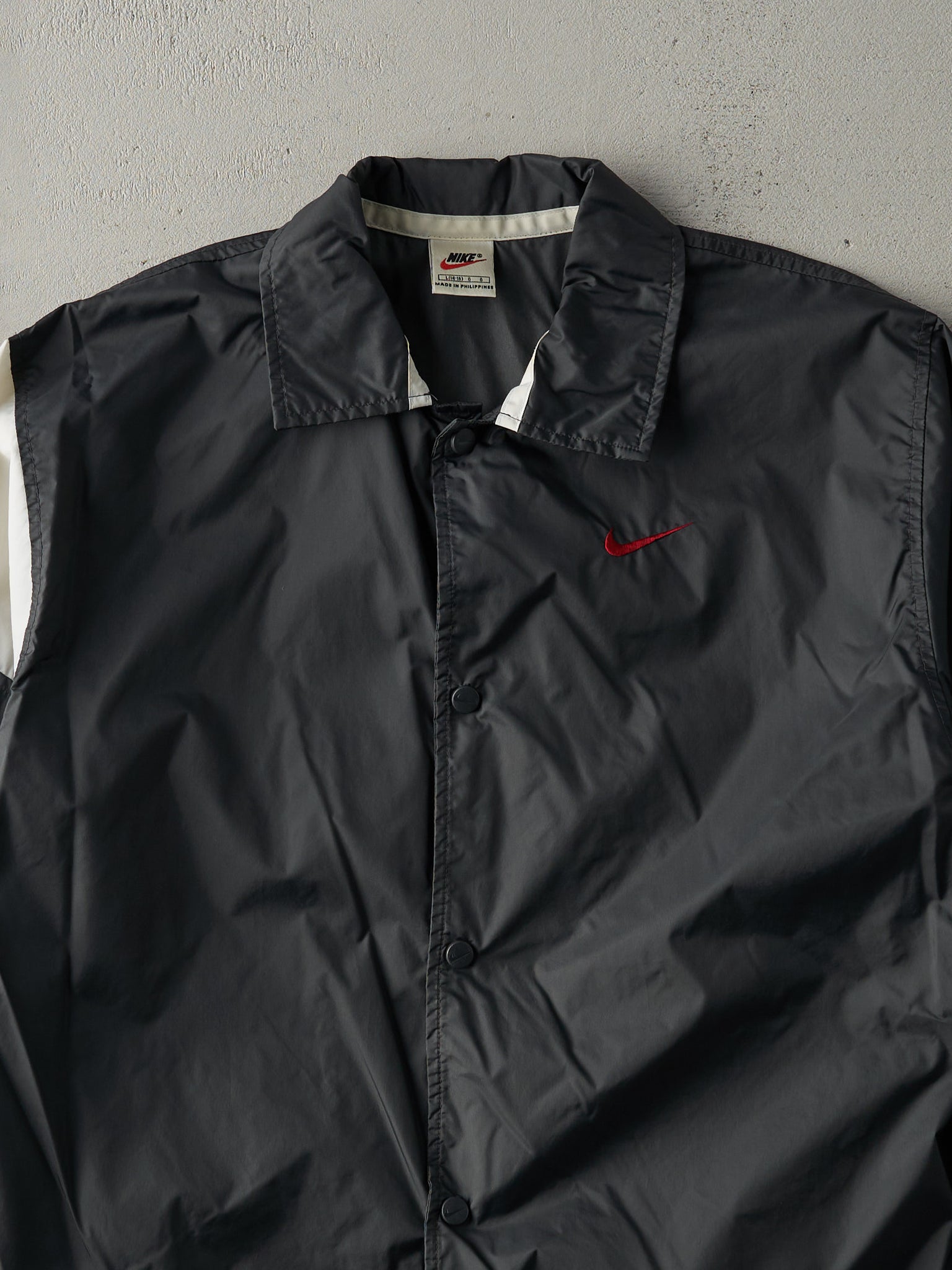 Vintage 90s Black and White Button Up Nike Swoosh Windbreaker Jacket (M)