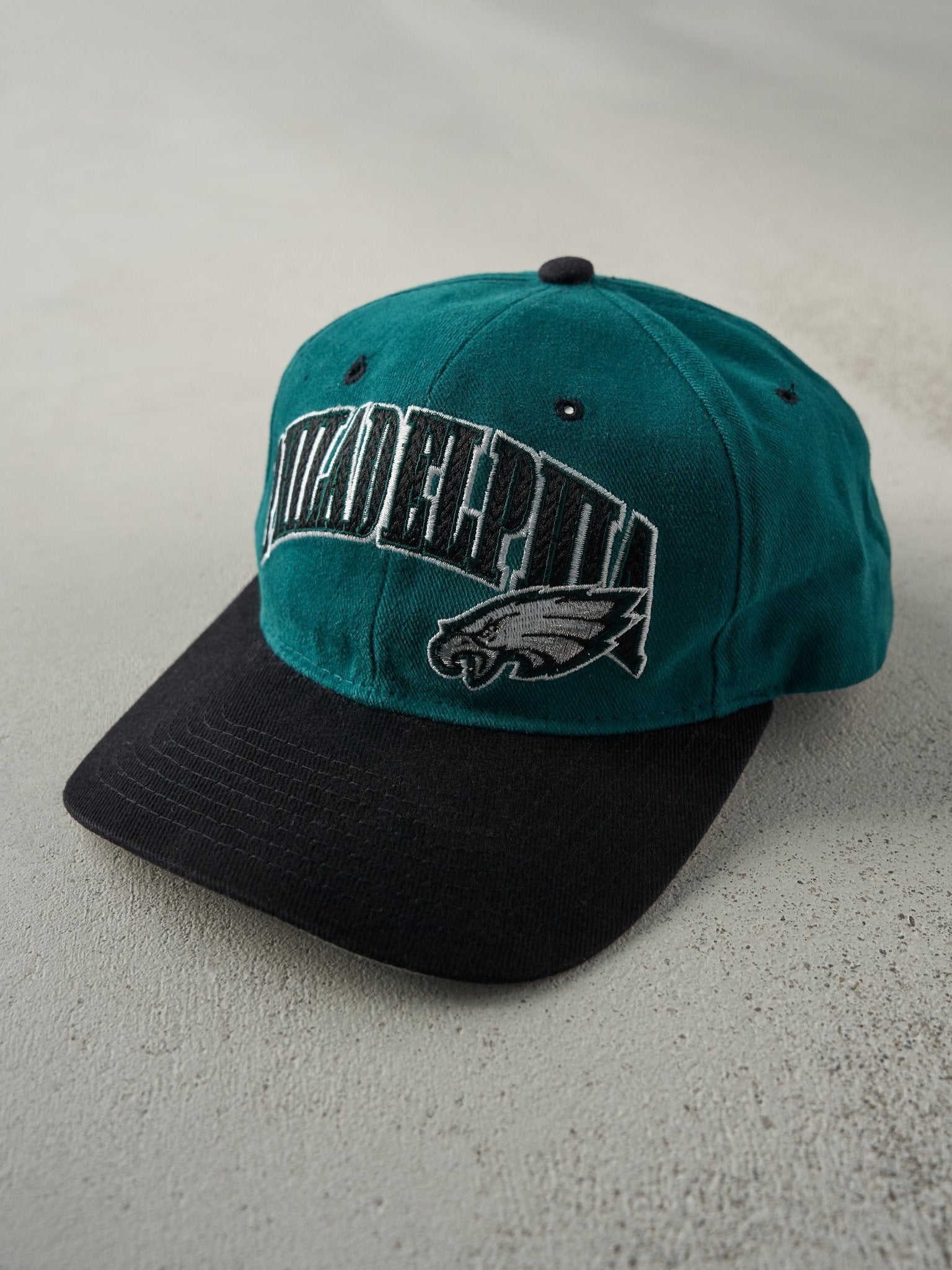 Vintage 90s Green Philadelphia Eagles Blockhead Snapback Hat