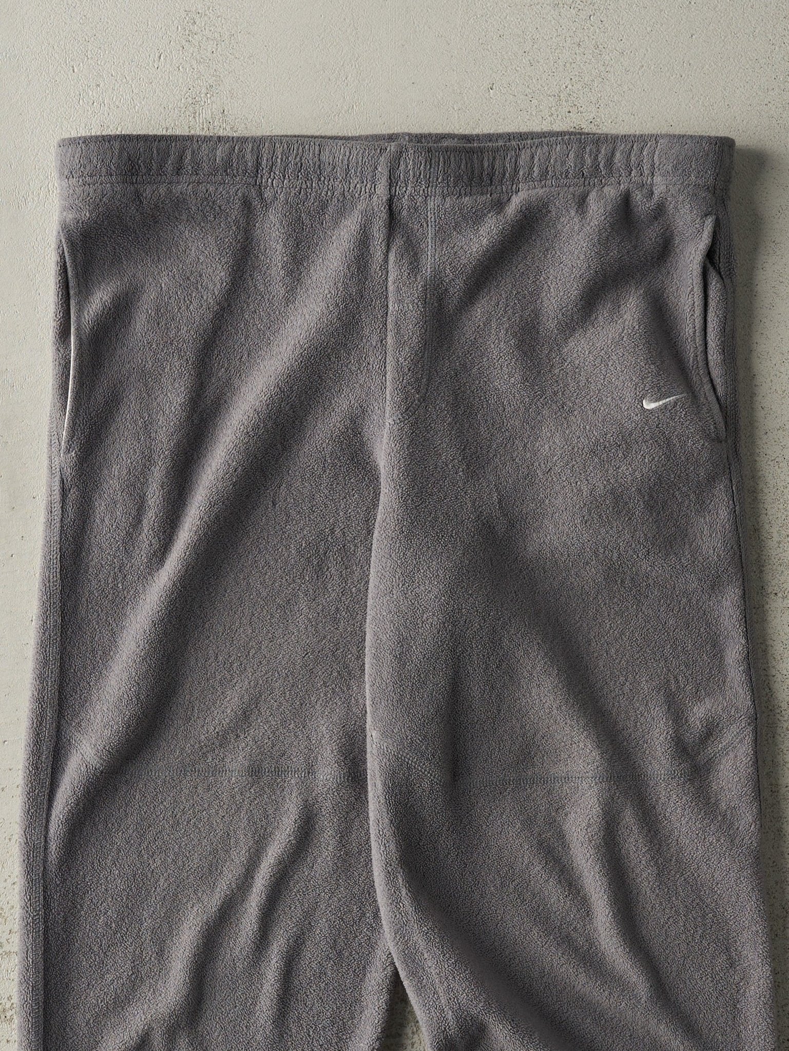 Vintage Y2K Grey Nike Fleece Sweatpants (39x31)
