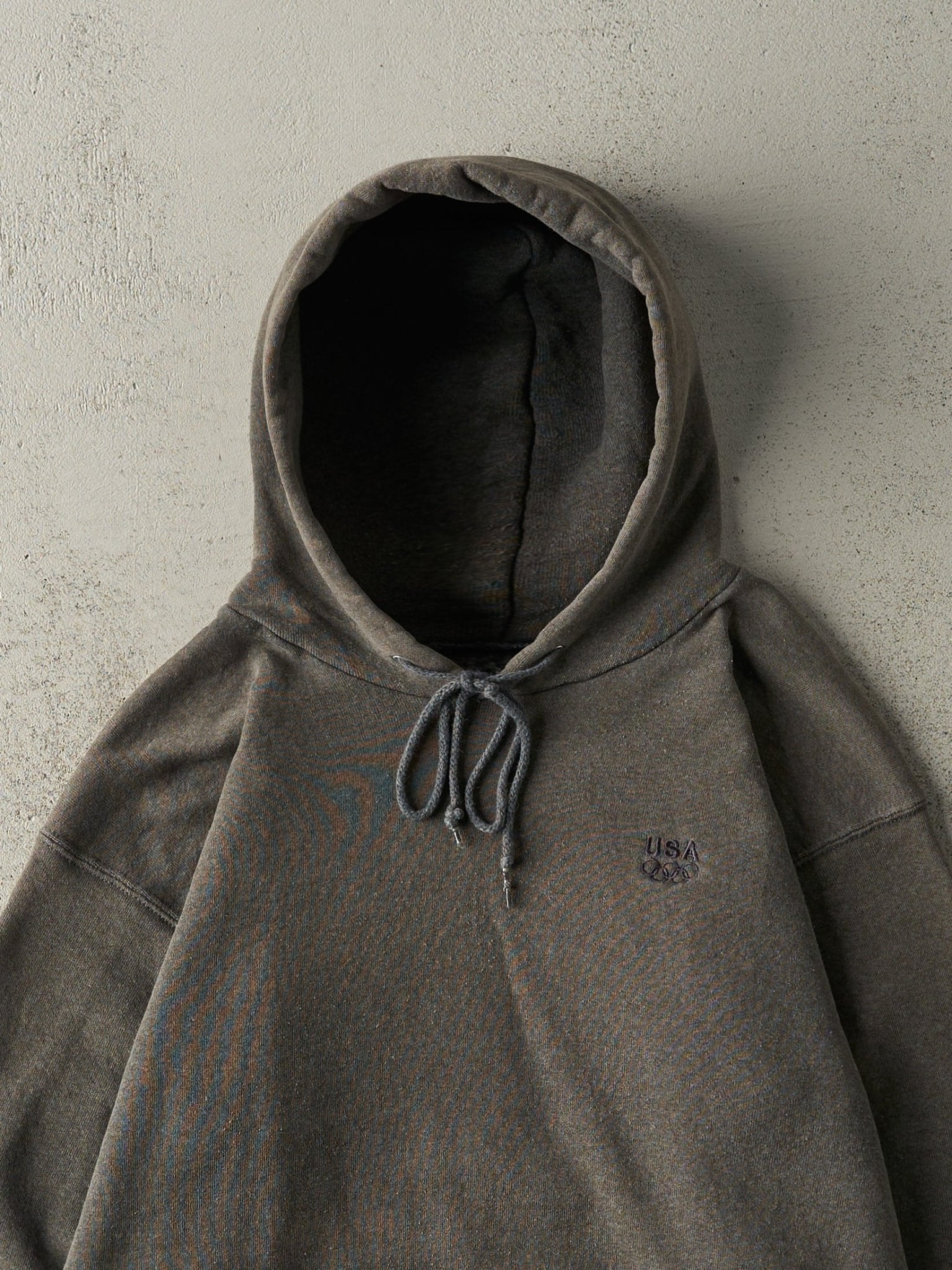 Vintage 90s Chargoal Grey Embroidered USA Hoodie (M)