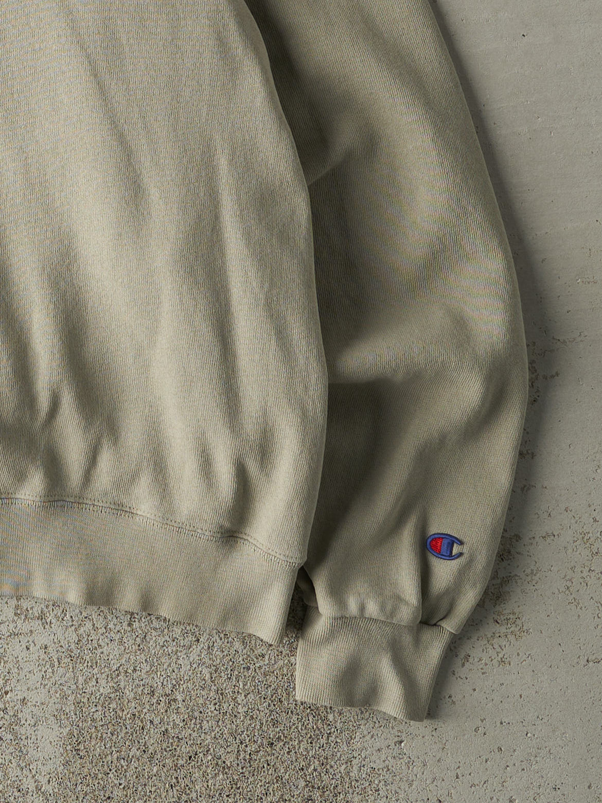 Vintage Y2K Beige Champion Crewneck (L)