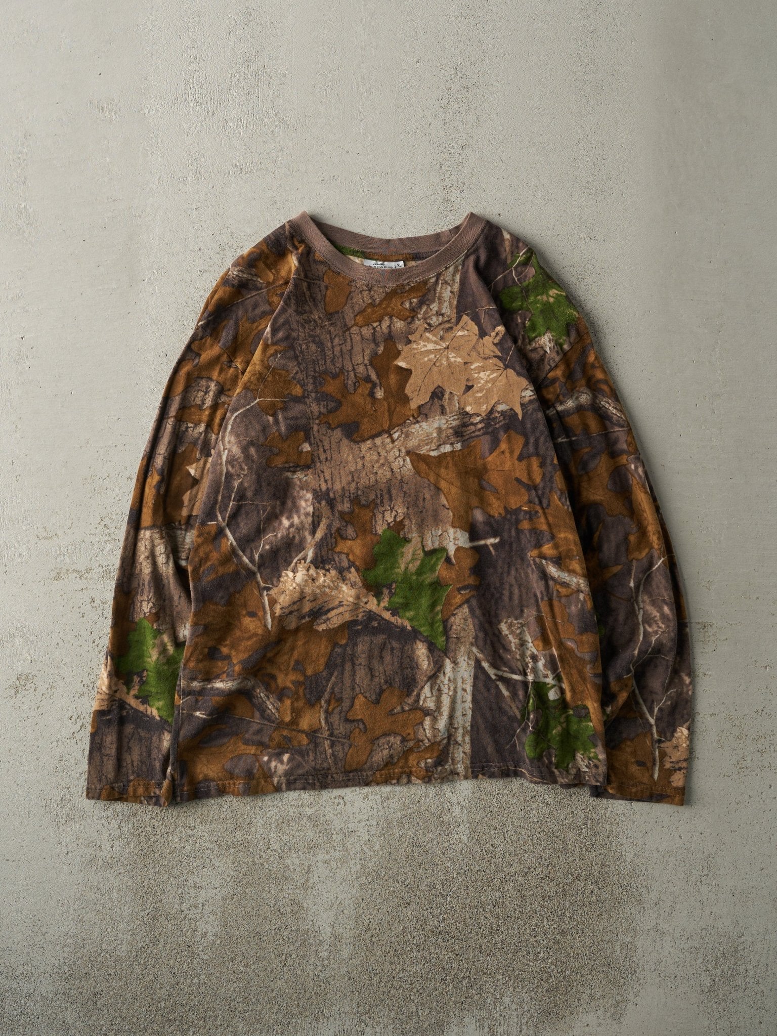 Vintage Y2K Camo Blank Long Sleeve (M)