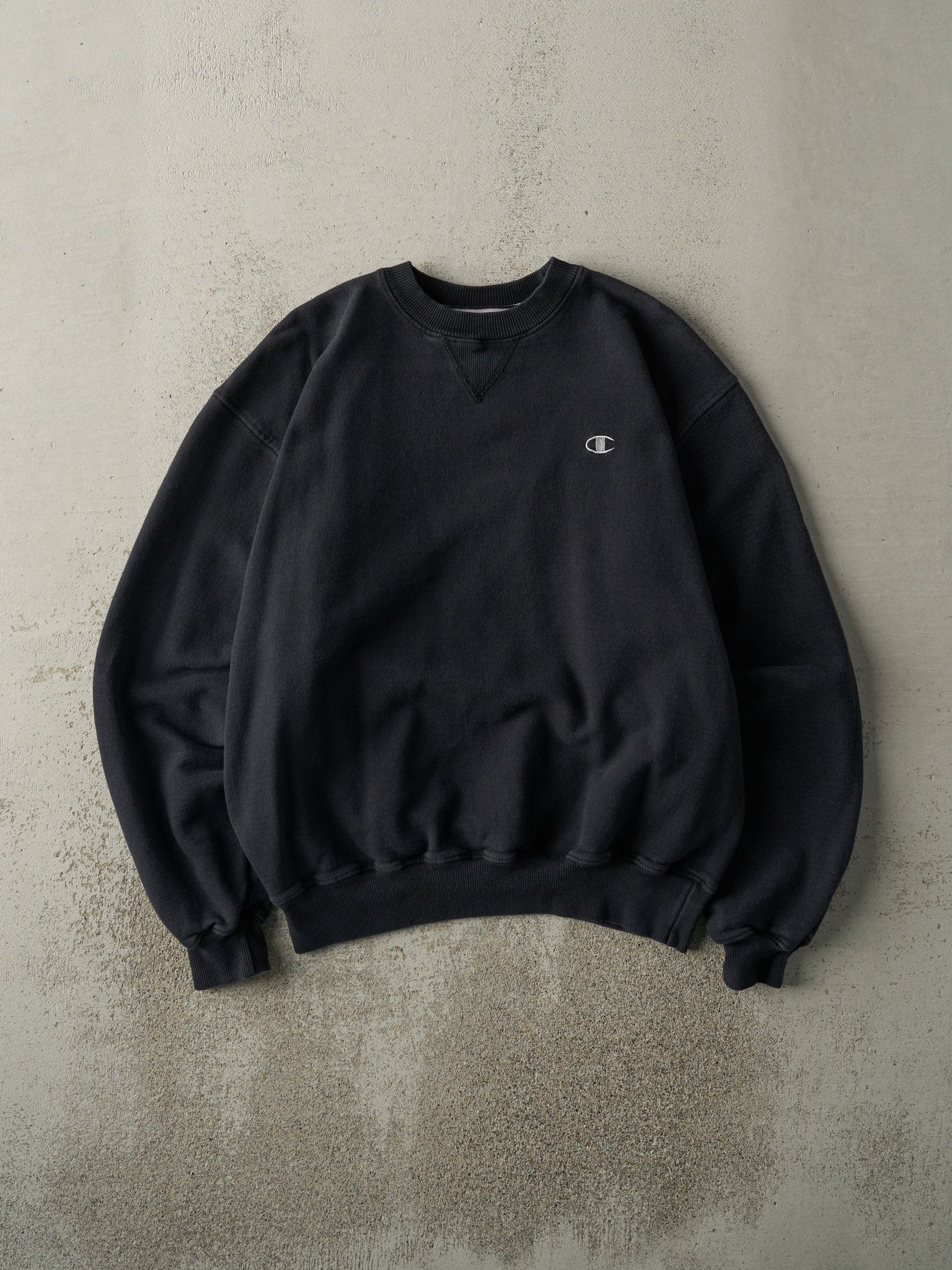Vintage Y2K Black Embroidered Champion Crewneck (L)
