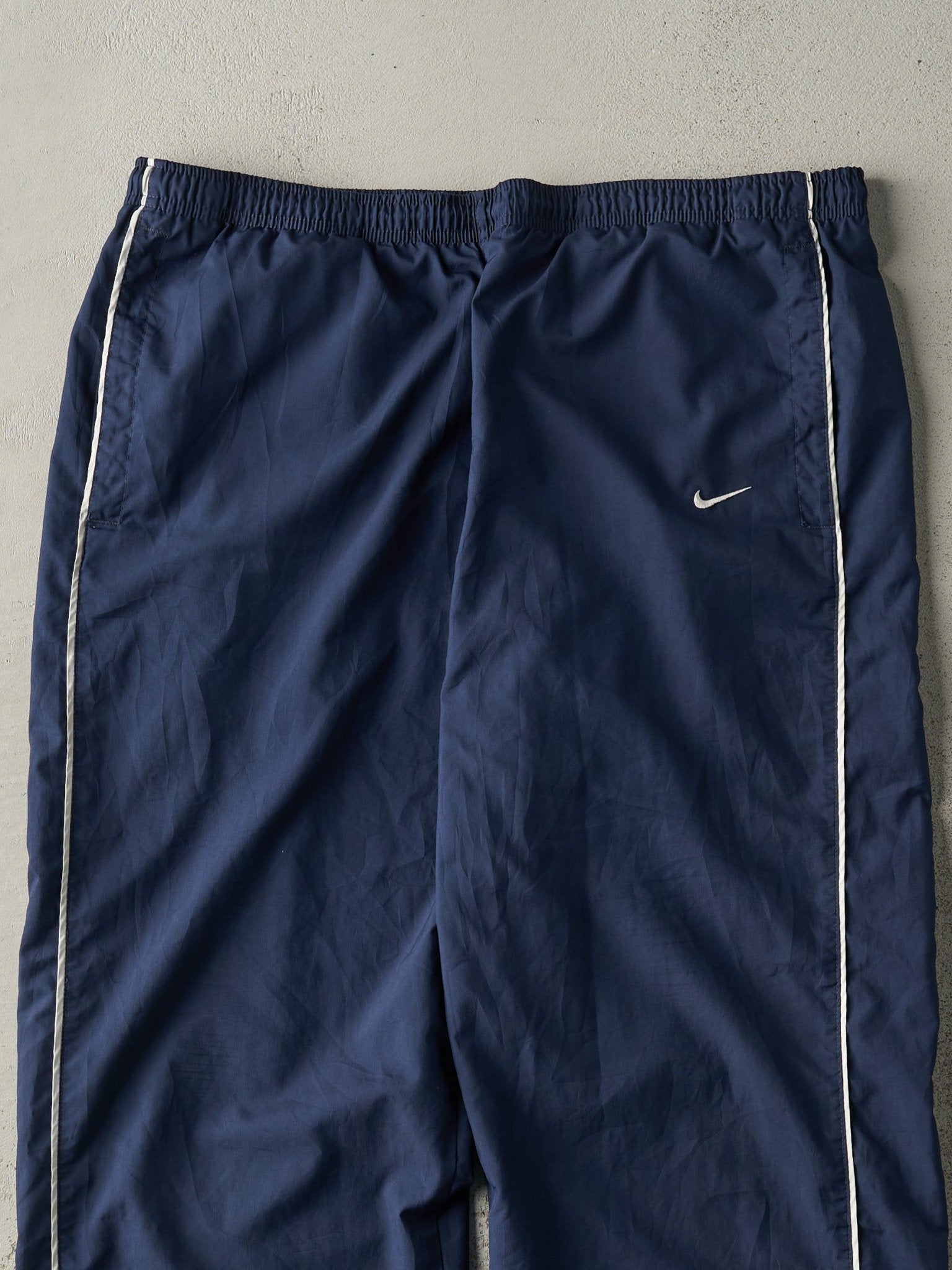 Vintage Y2K Navy Blue Nike Embroidered Windbreaker Pants (38x32.5)