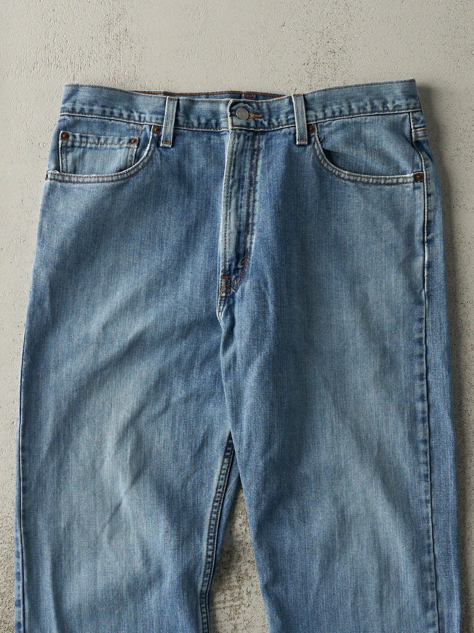 Vintage Y2K Mid Wash Levi's 505 Jeans (34x30)