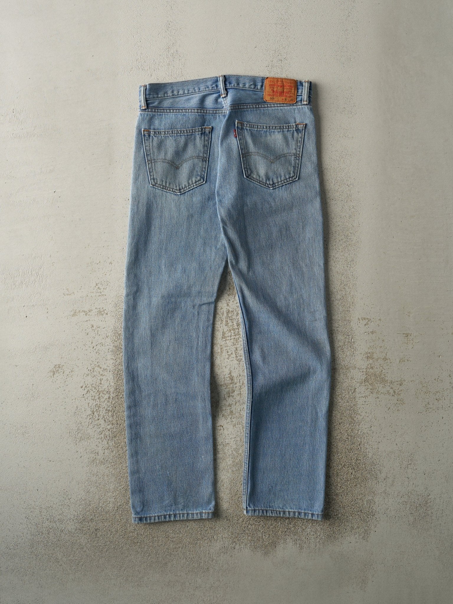 Vintage Y2K Light Wash Levi's 505 Jeans (34x32)