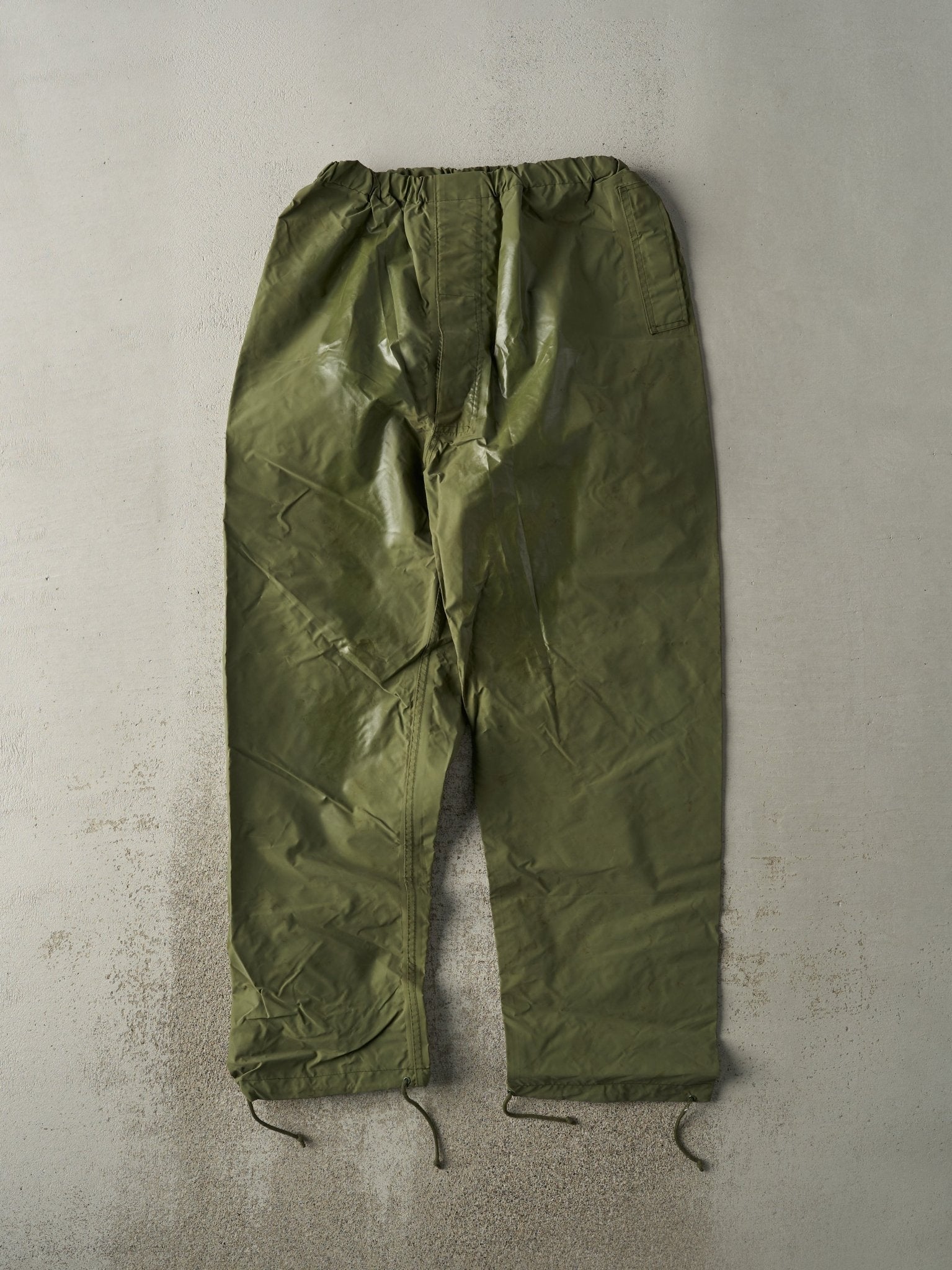 Vintage 99' Green Military Rain Pants (30x30)