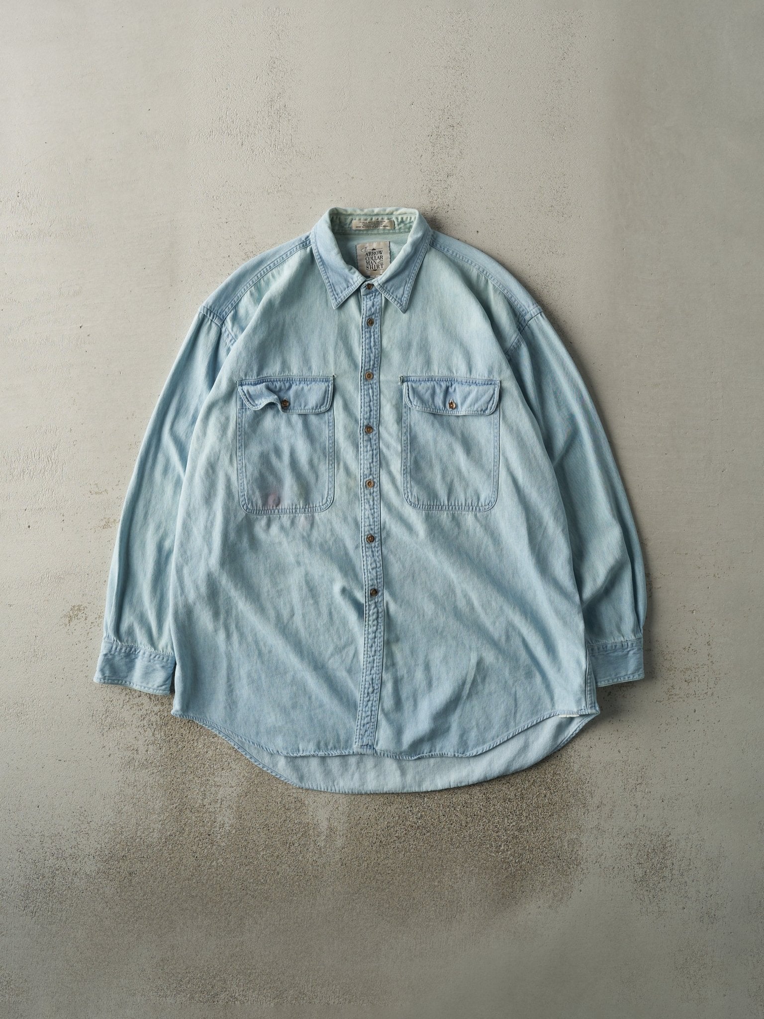 Vintage 90s Light Wash Denim Button Up (L)