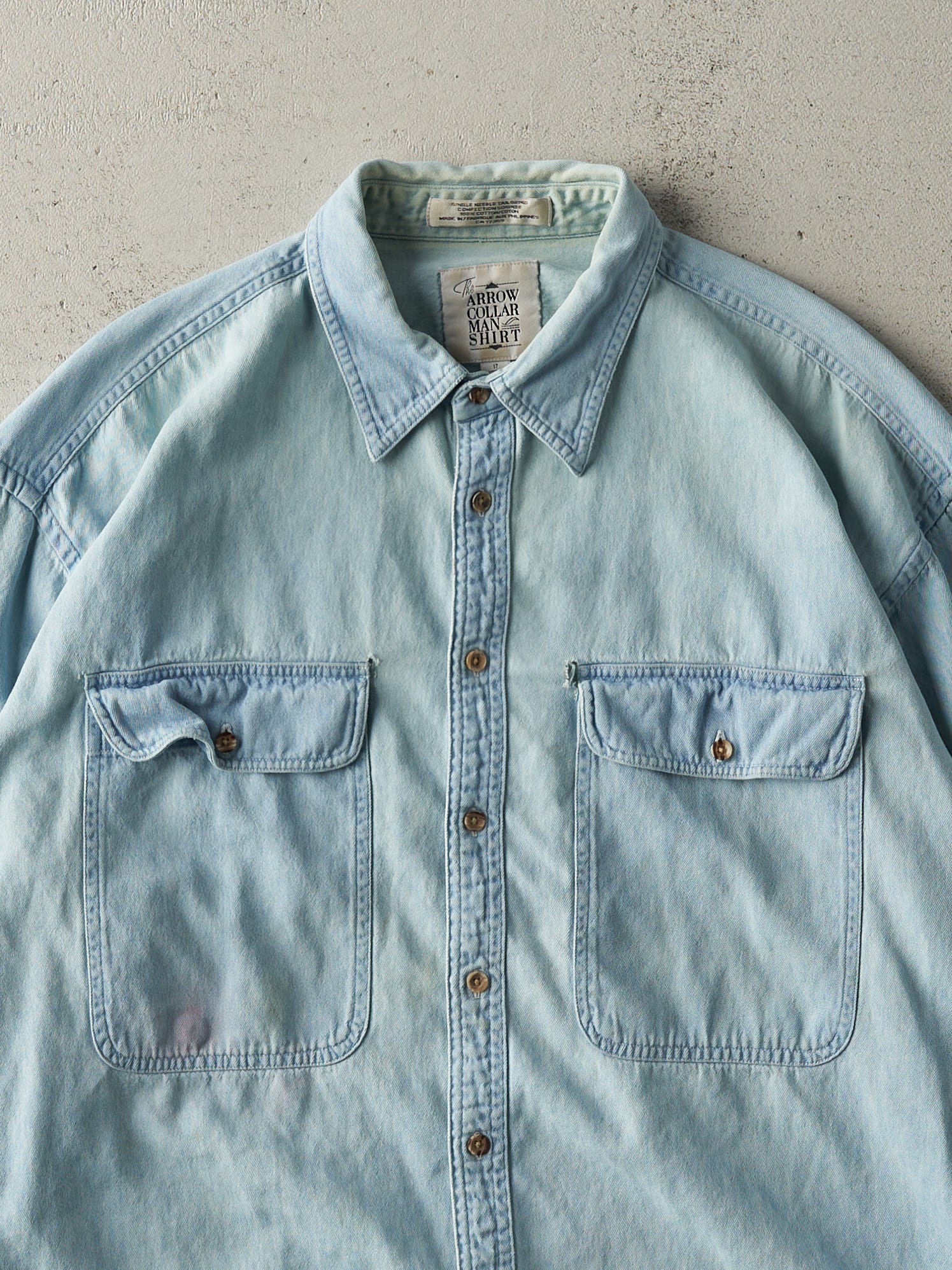 Vintage 90s Light Wash Denim Button Up (L)