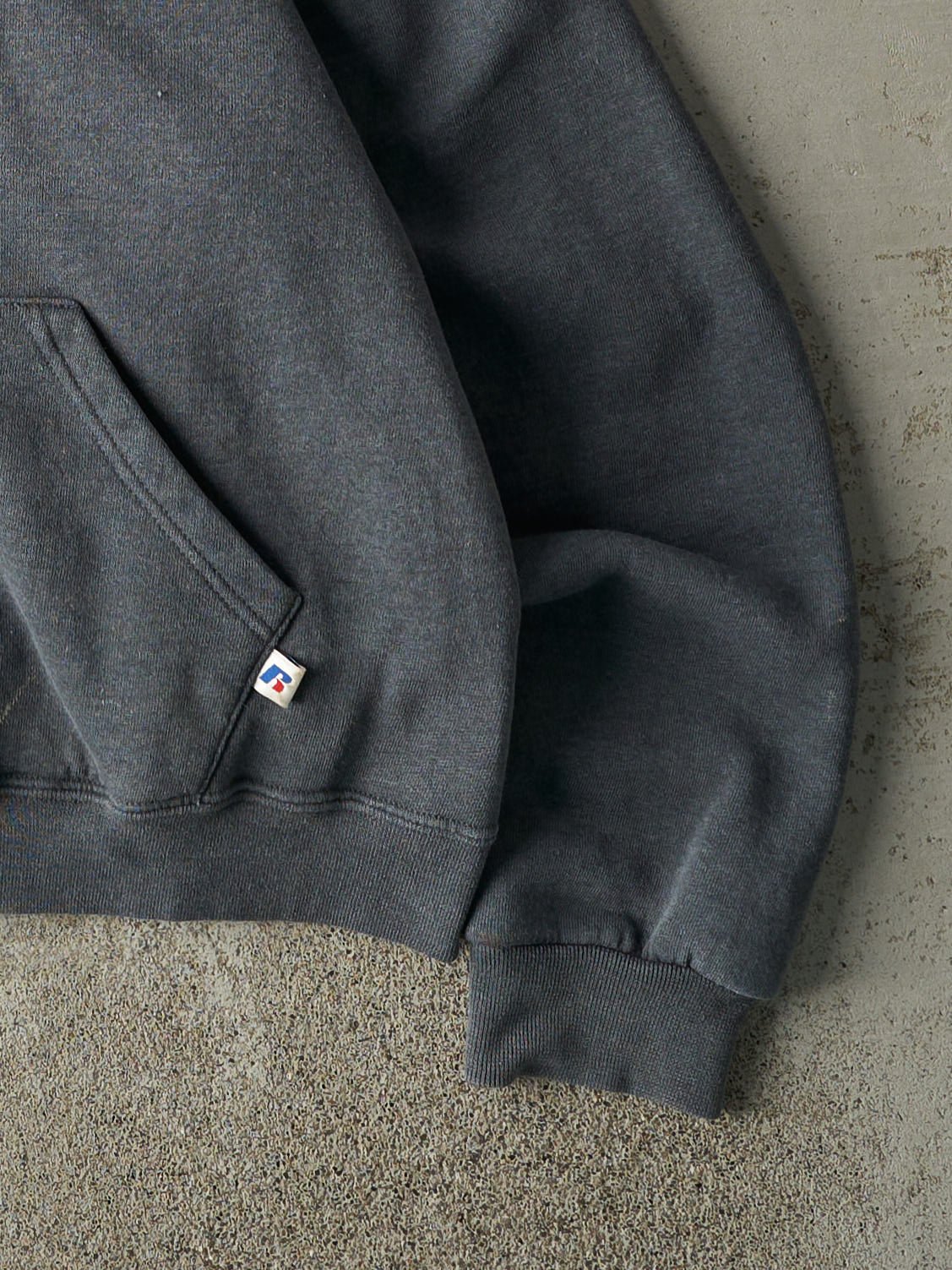 Vintage Y2K Charcoal Grey Russell Athletic Hoodie (M)