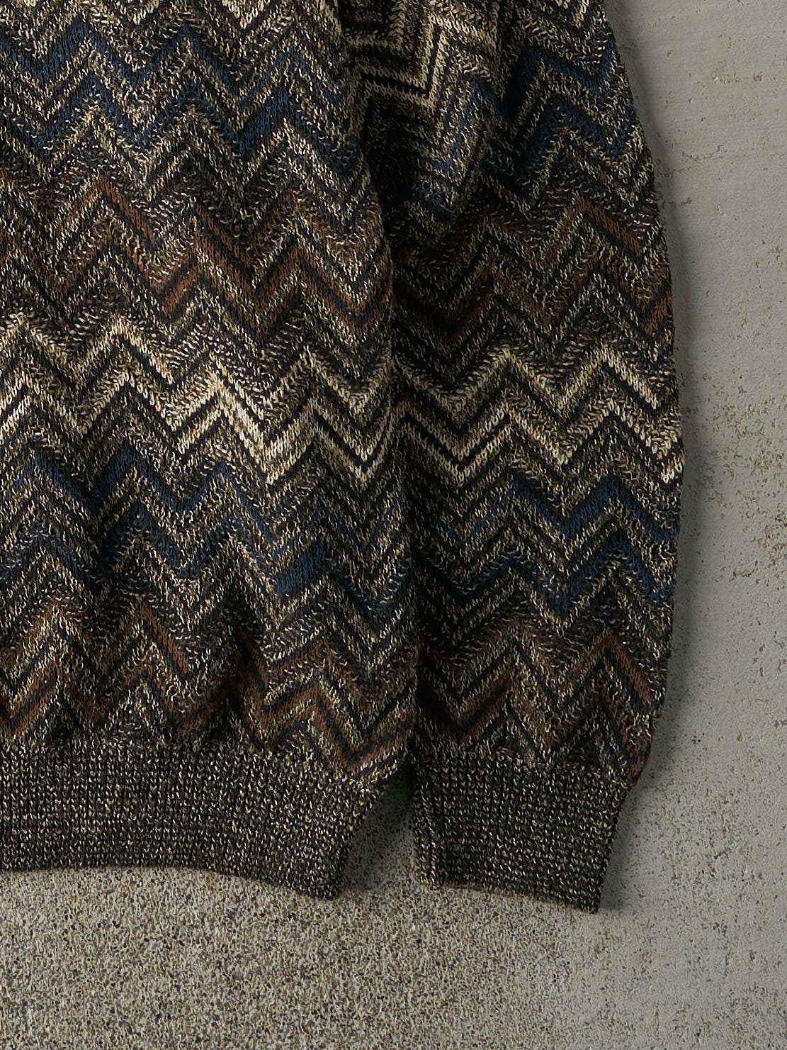 Vintage 90s Brown, Beige & Navy Zig Zag Knit (XL)