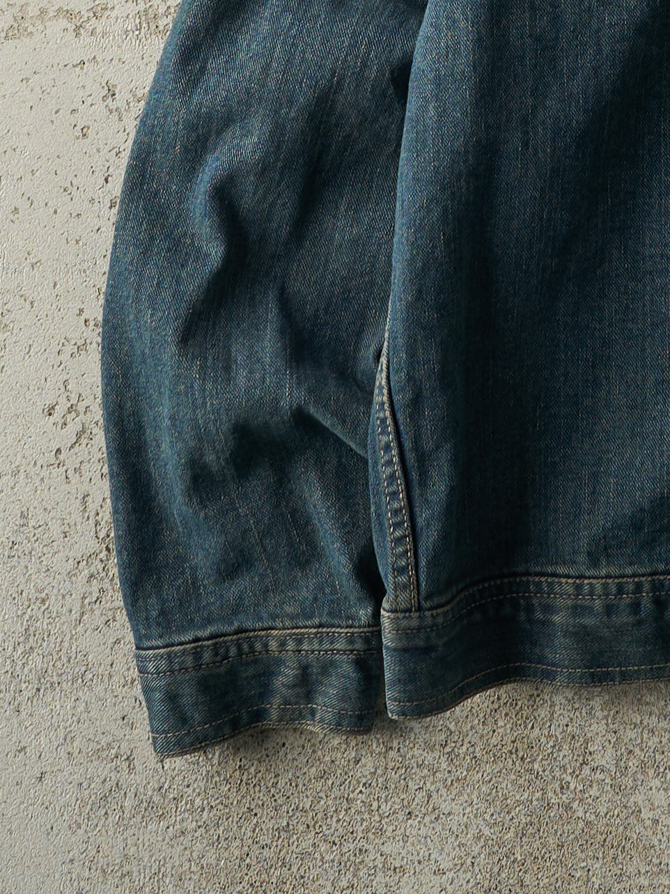 Vintage Y2K Dark Wash Zip Up Denim Jacket (M)