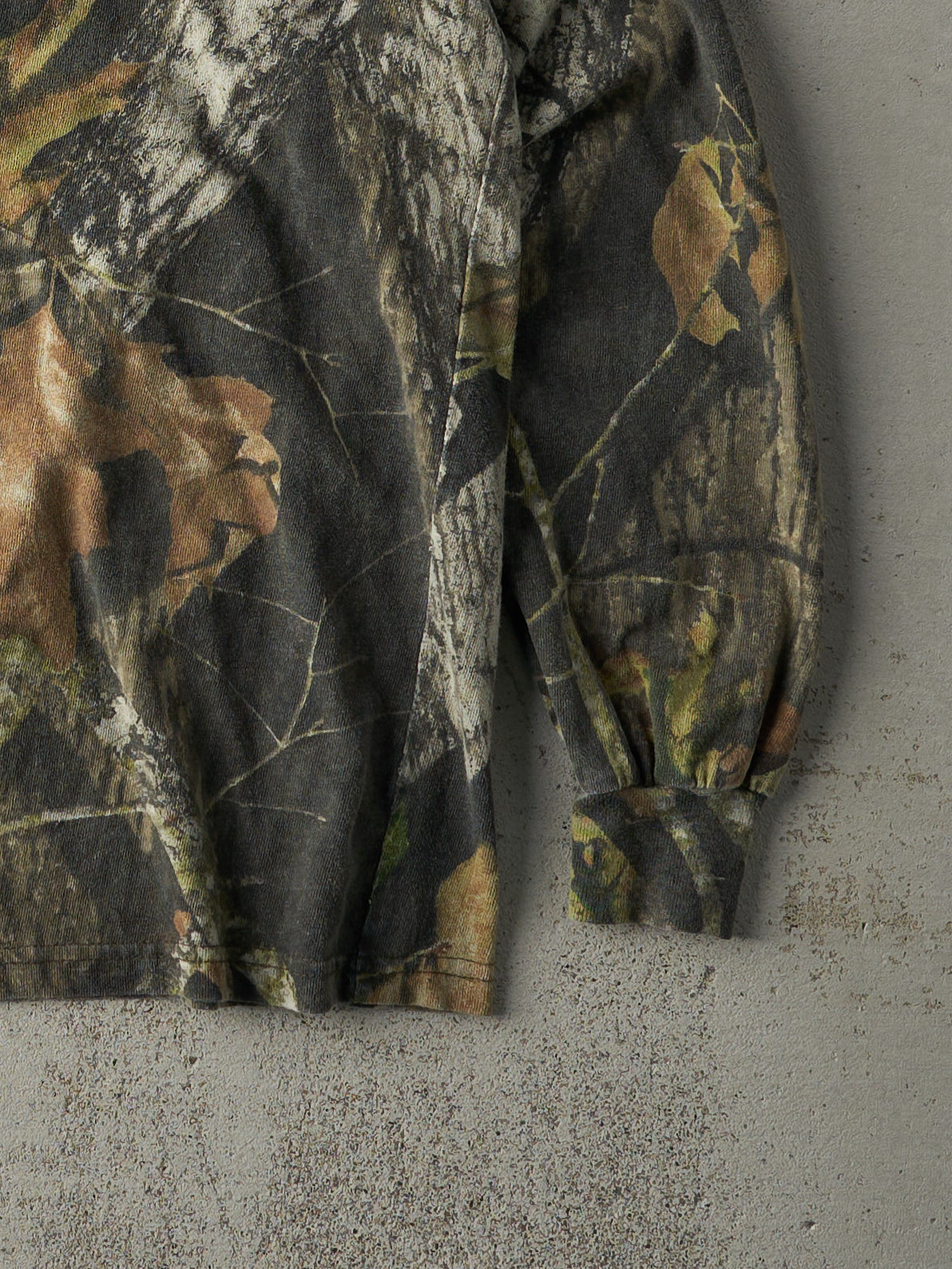 Vintage 90s Green Mossy Oak Camo Mock Neck Long Sleeve (L)