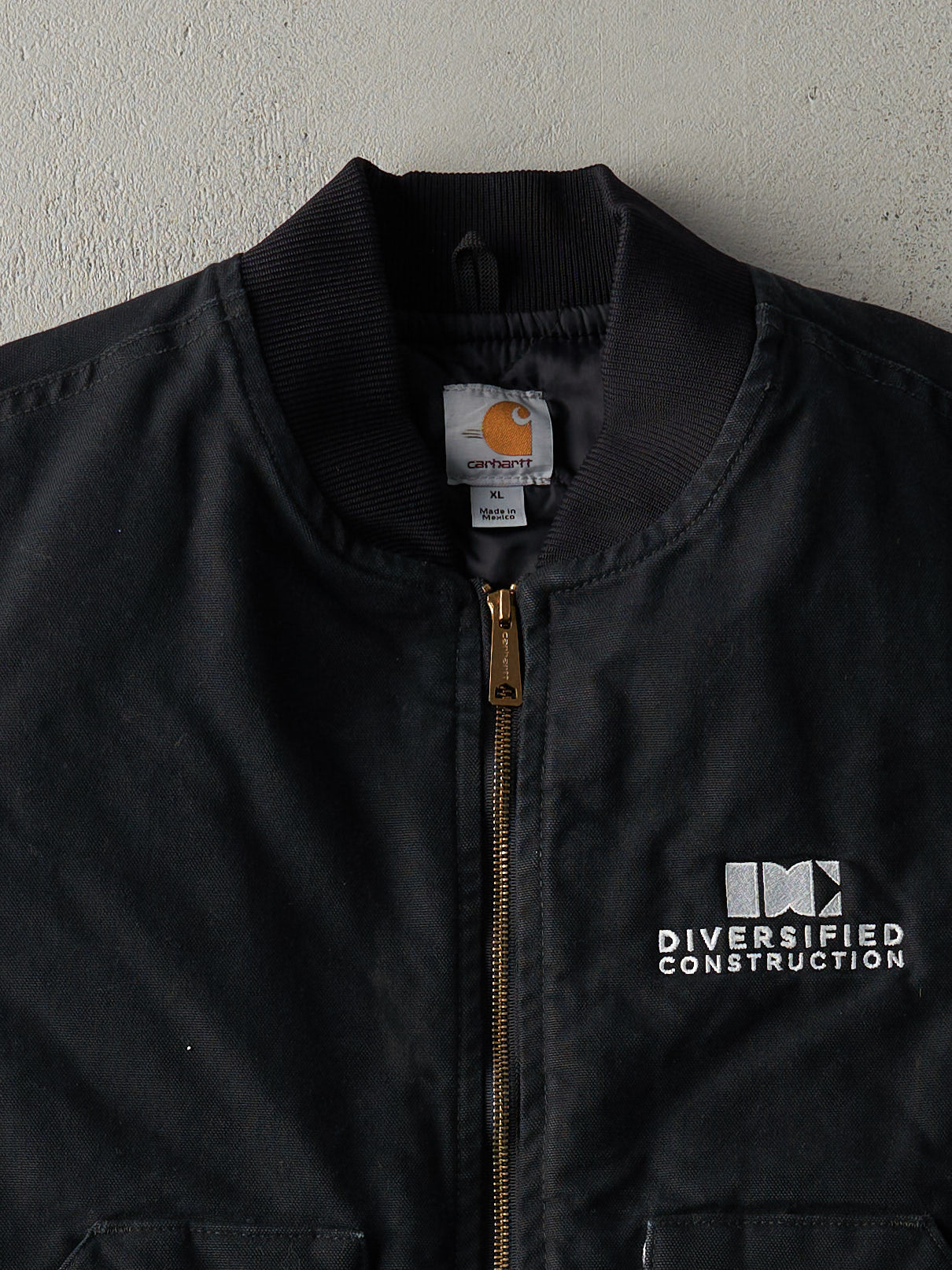 Vintage Y2K Black Embroidered Carhartt Vest (L)