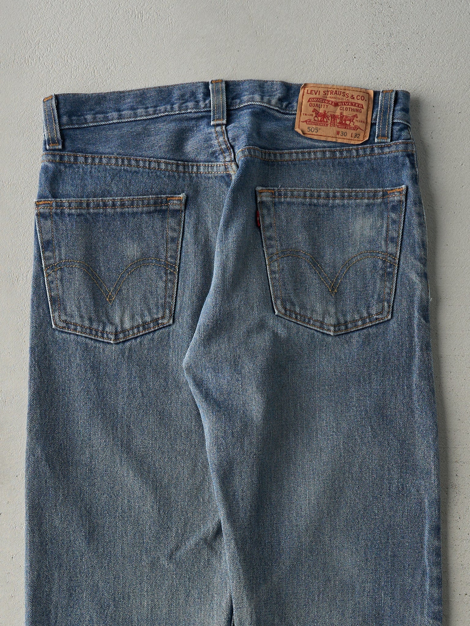 Vintage Y2K Light Wash Levi's 505 Jeans (32x32)